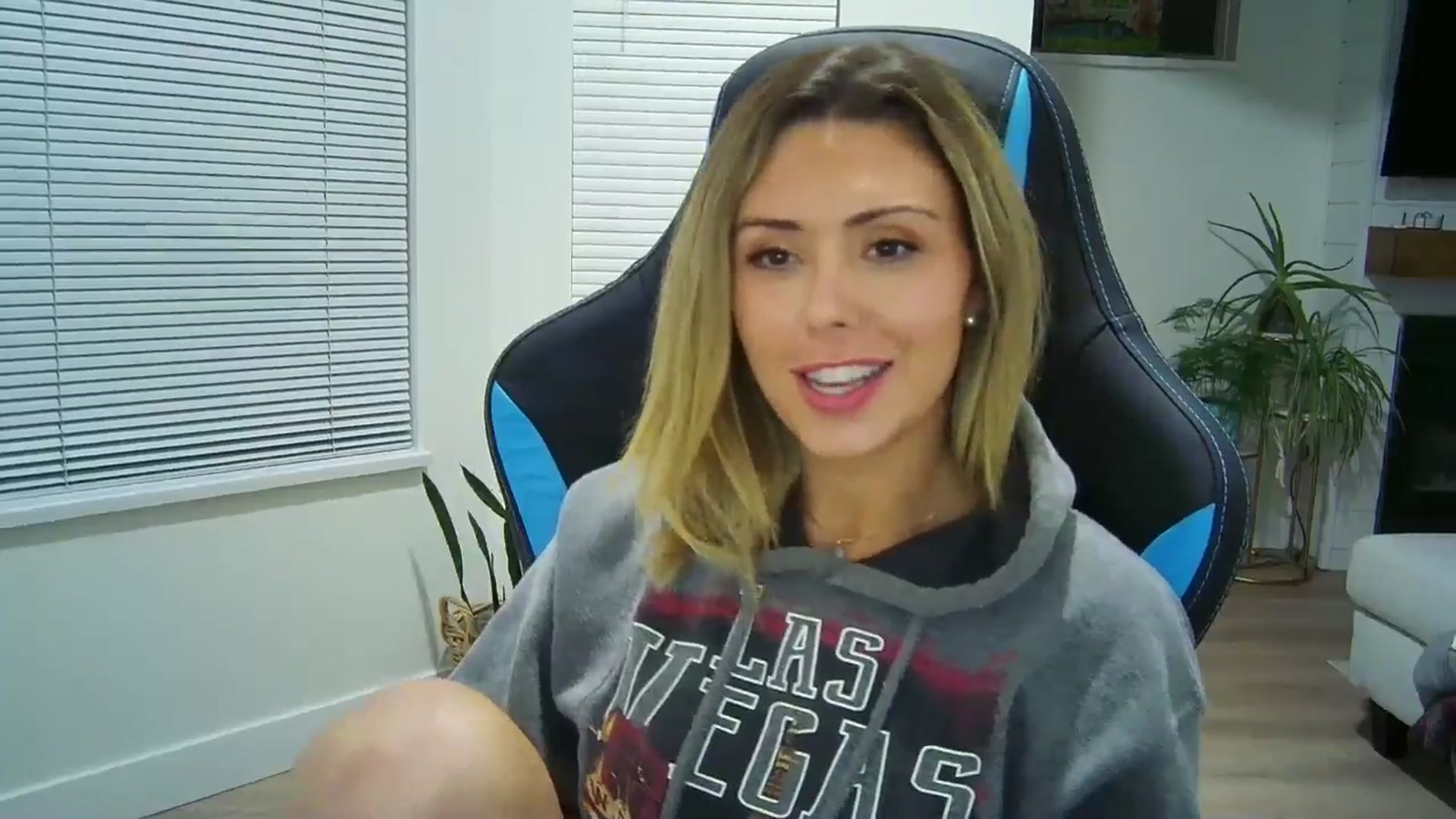 Gallery image thumbnail from Winxzyyy's myfreecams stream on, 08/23/2024, 05:16 image 2 of 20