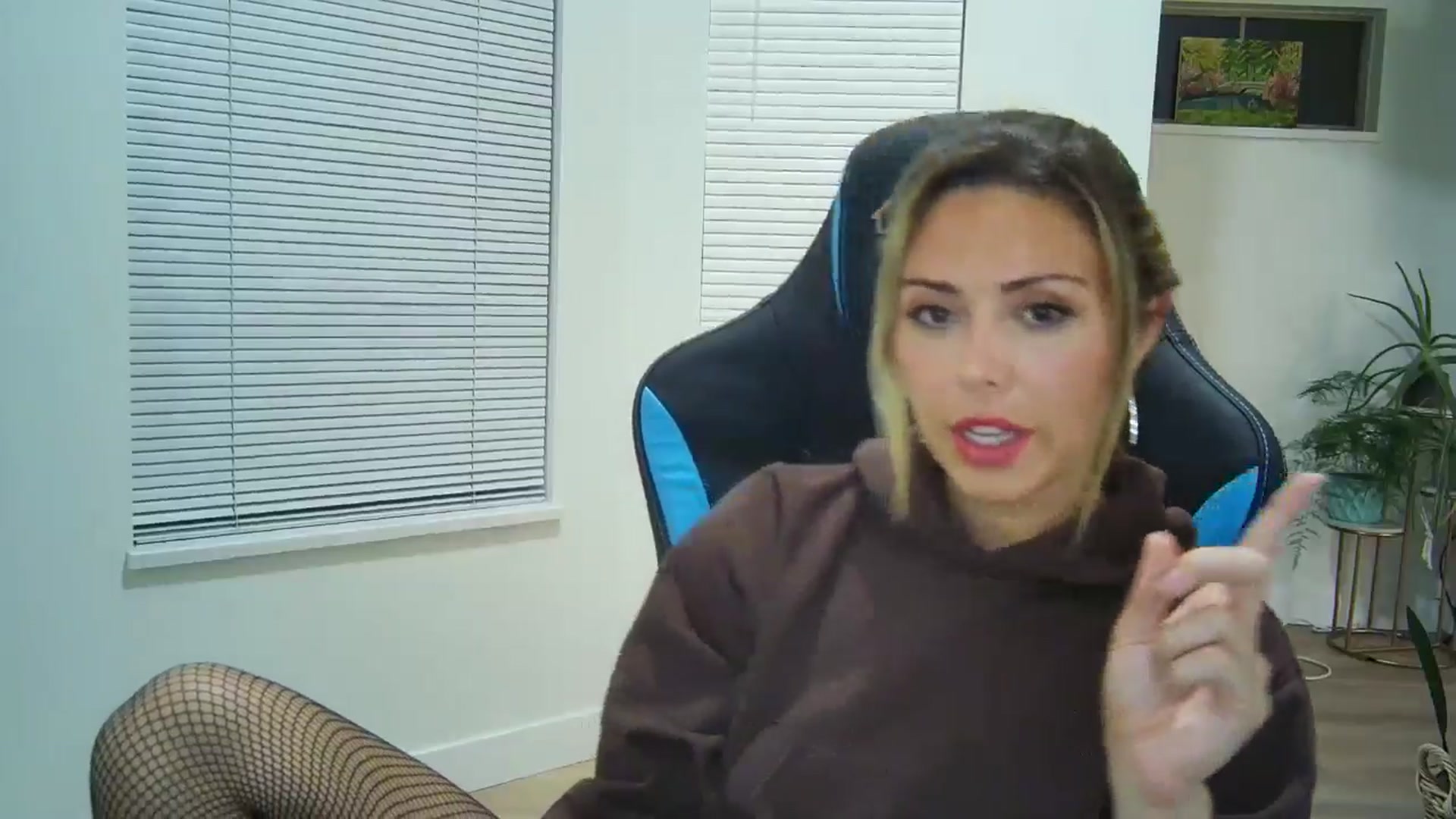 Gallery image thumbnail from Winxzyyy's myfreecams stream on, 08/29/2024, 05:21 image 2 of 20