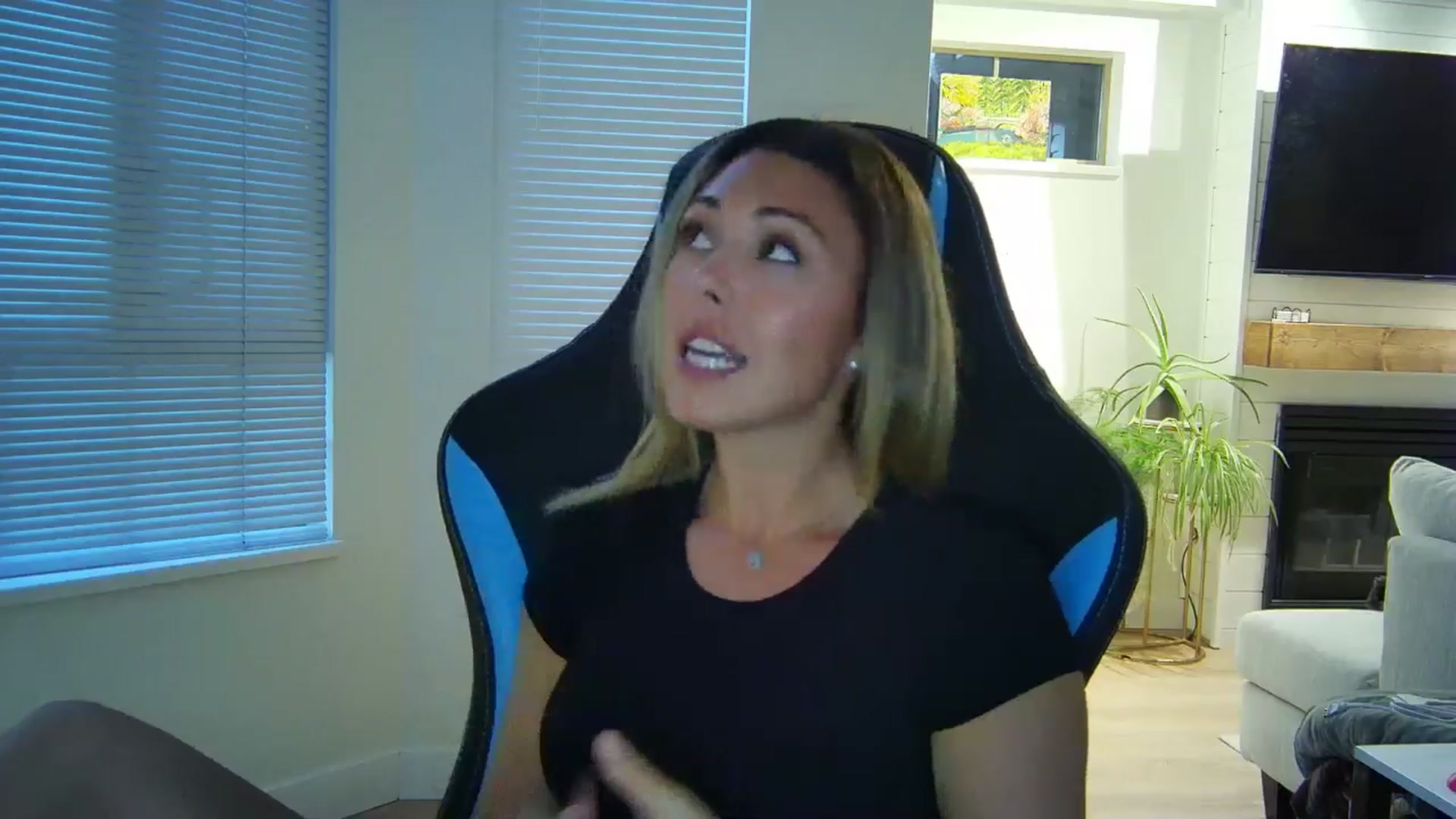 Gallery image thumbnail from Winxzyyy's myfreecams stream on, 09/01/2024, 03:35 image 3 of 20