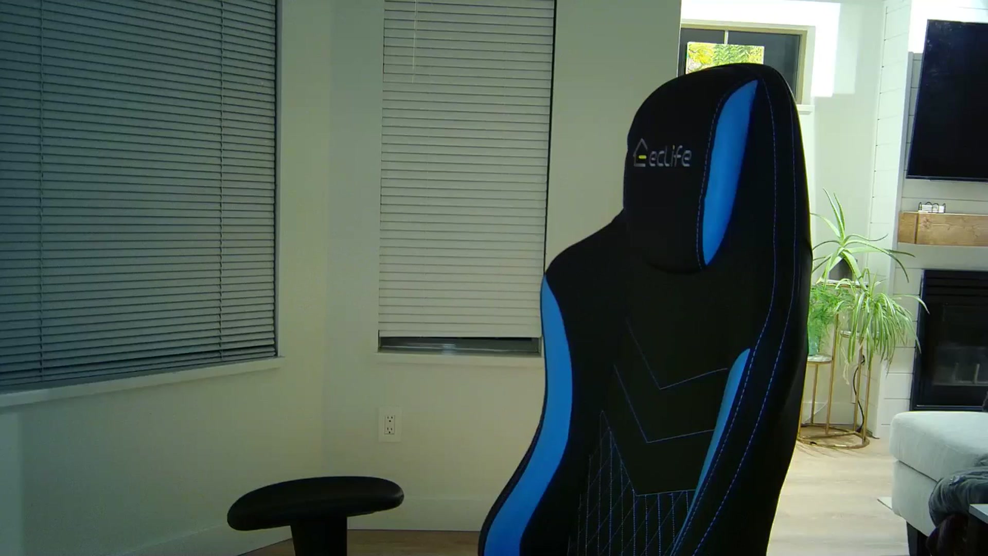 Gallery image thumbnail from Winxzyyy's myfreecams stream on, 09/01/2024, 04:18 image 2 of 20