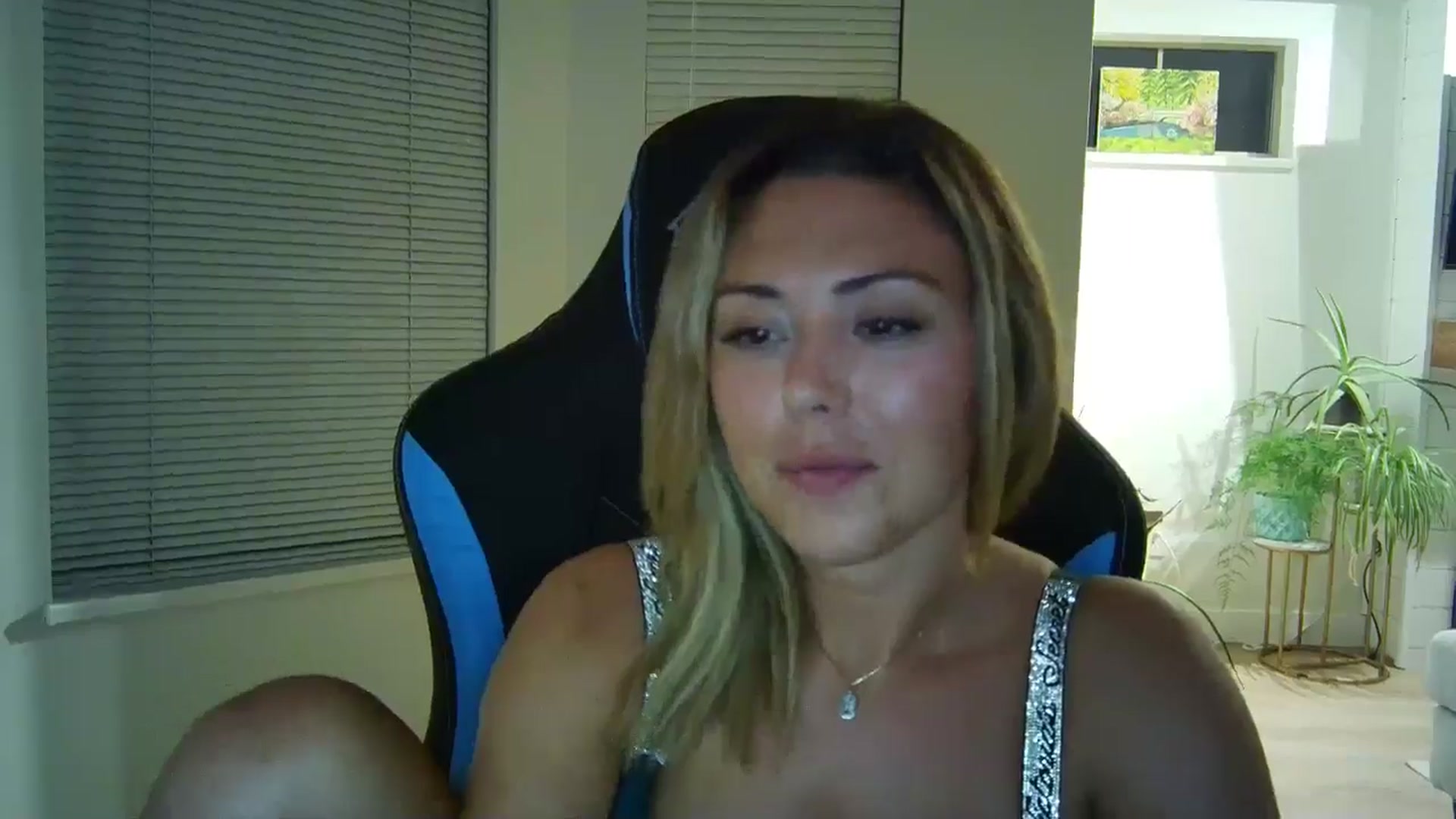 Gallery image thumbnail from Winxzyyy's myfreecams stream on, 09/01/2024, 06:08 image 19 of 20