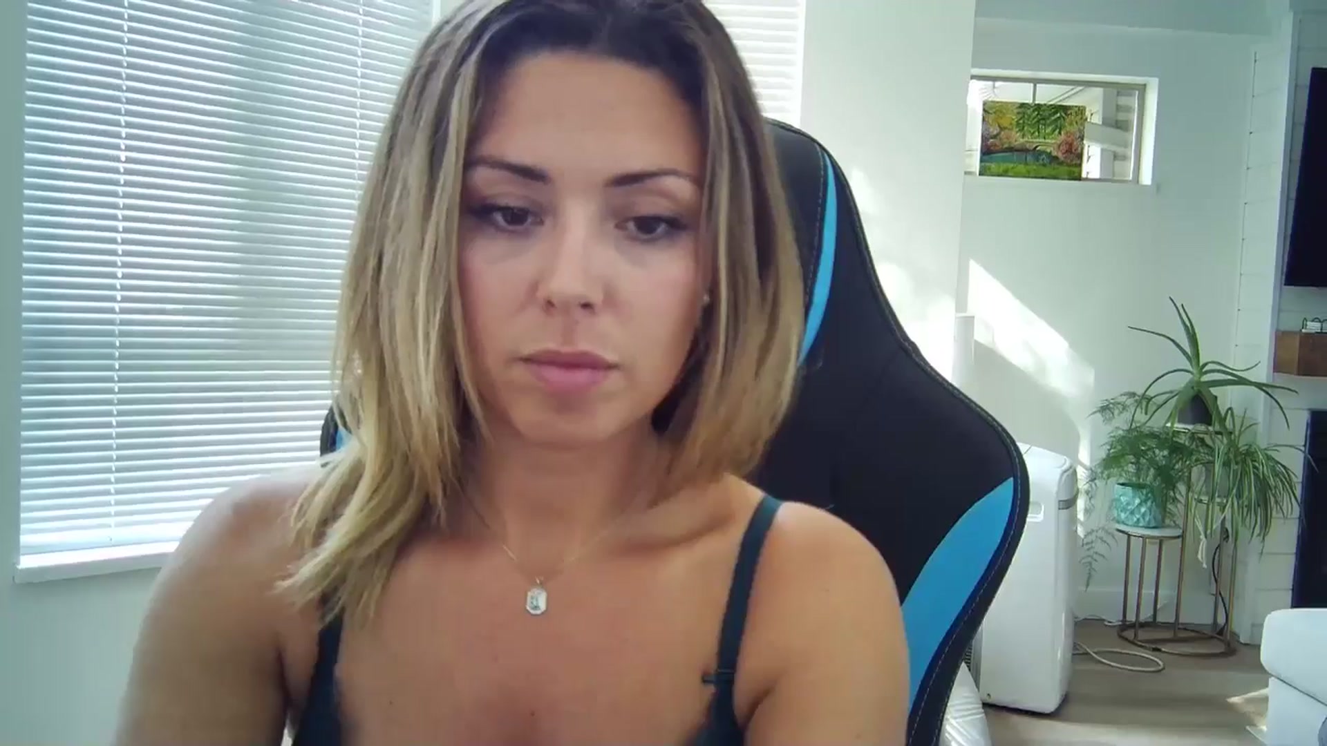 Gallery image thumbnail from Winxzyyy's myfreecams stream on, 09/01/2024, 23:22 image 20 of 20