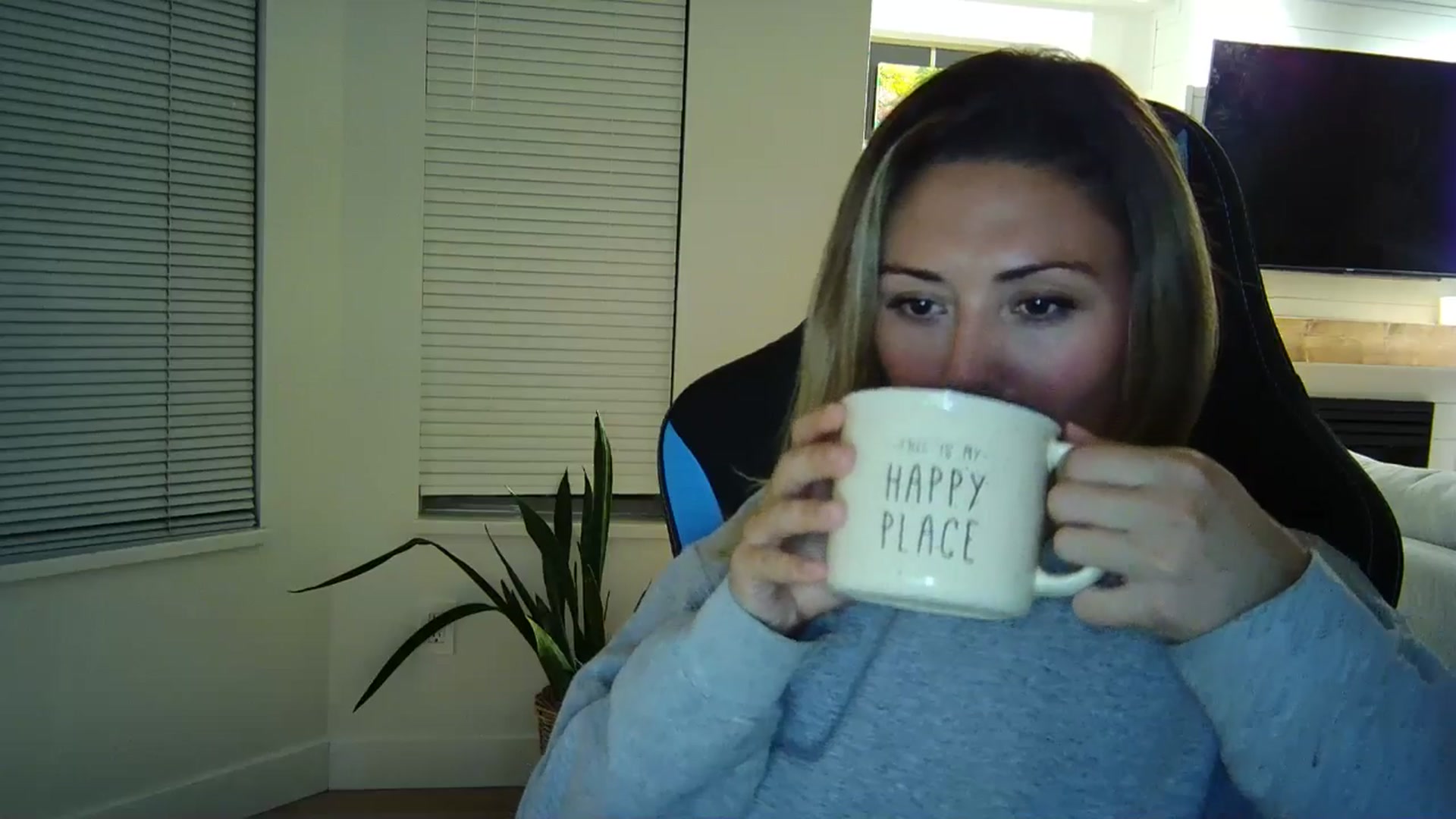 Gallery image thumbnail from Winxzyyy's myfreecams stream on, 09/03/2024, 06:27 image 5 of 20
