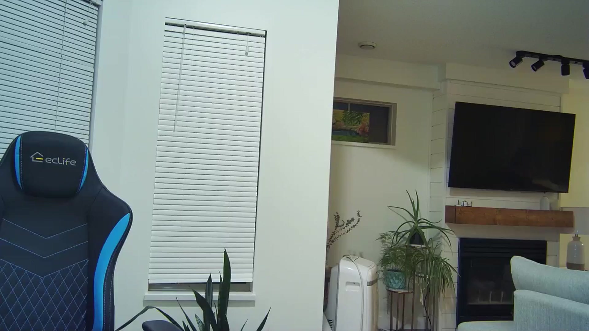 Gallery image thumbnail from Winxzyyy's myfreecams stream on, 09/19/2024, 06:40 image 5 of 20