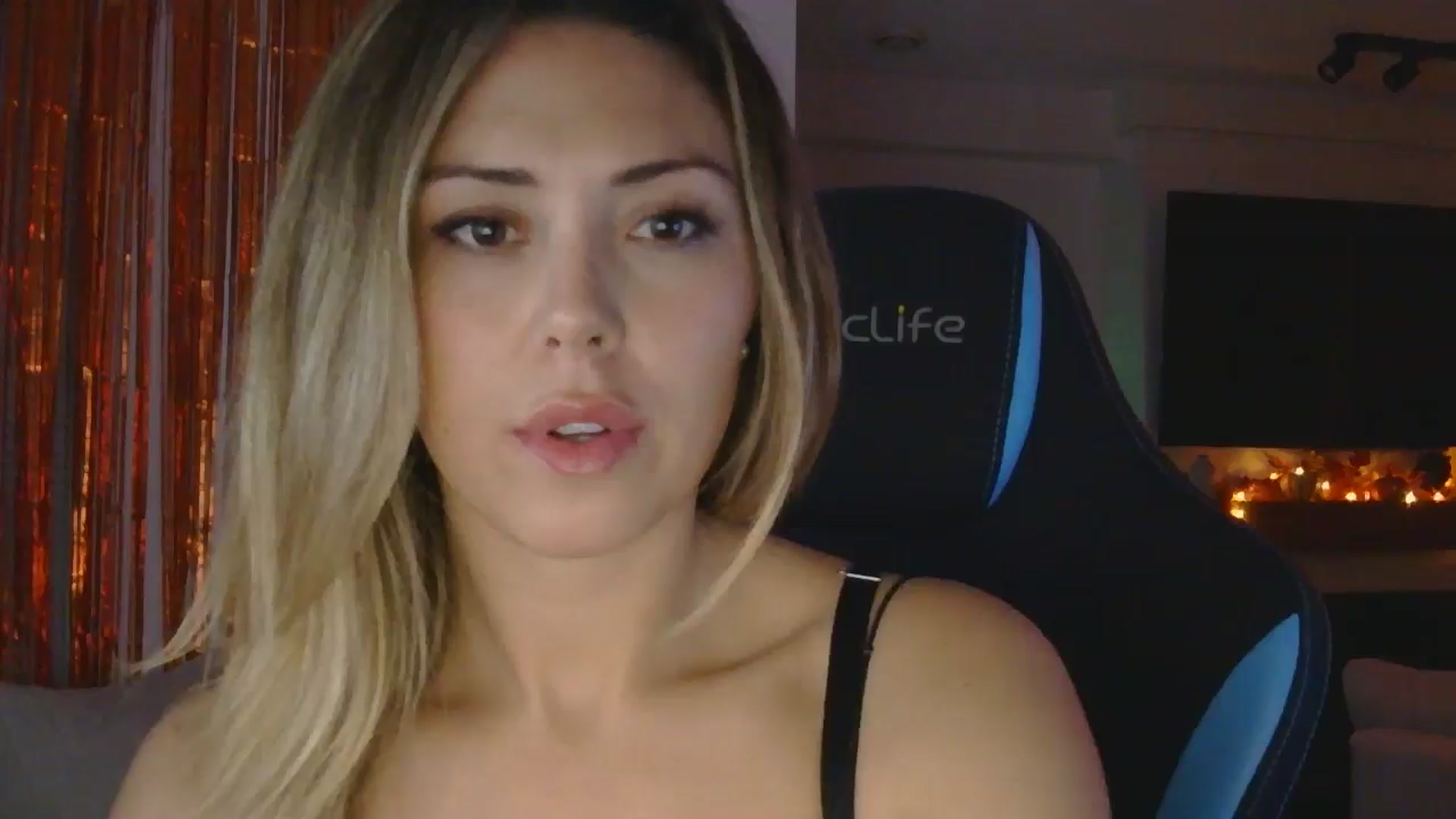 Gallery image thumbnail from Winxzyyy's myfreecams stream on, 10/24/2024, 04:37 image 19 of 20