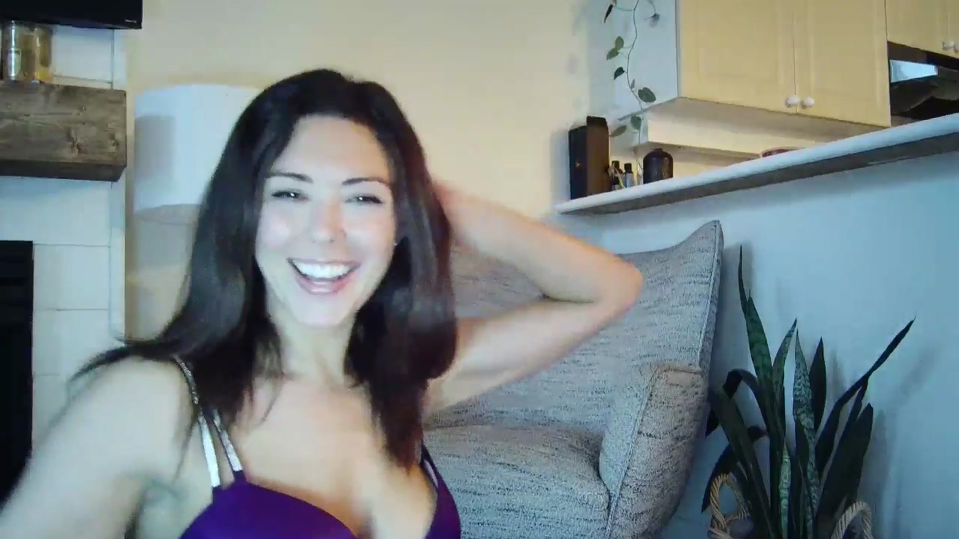 Gallery image thumbnail from Winxzyyy's myfreecams stream on, 01/02/2025, 23:40 image 4 of 20