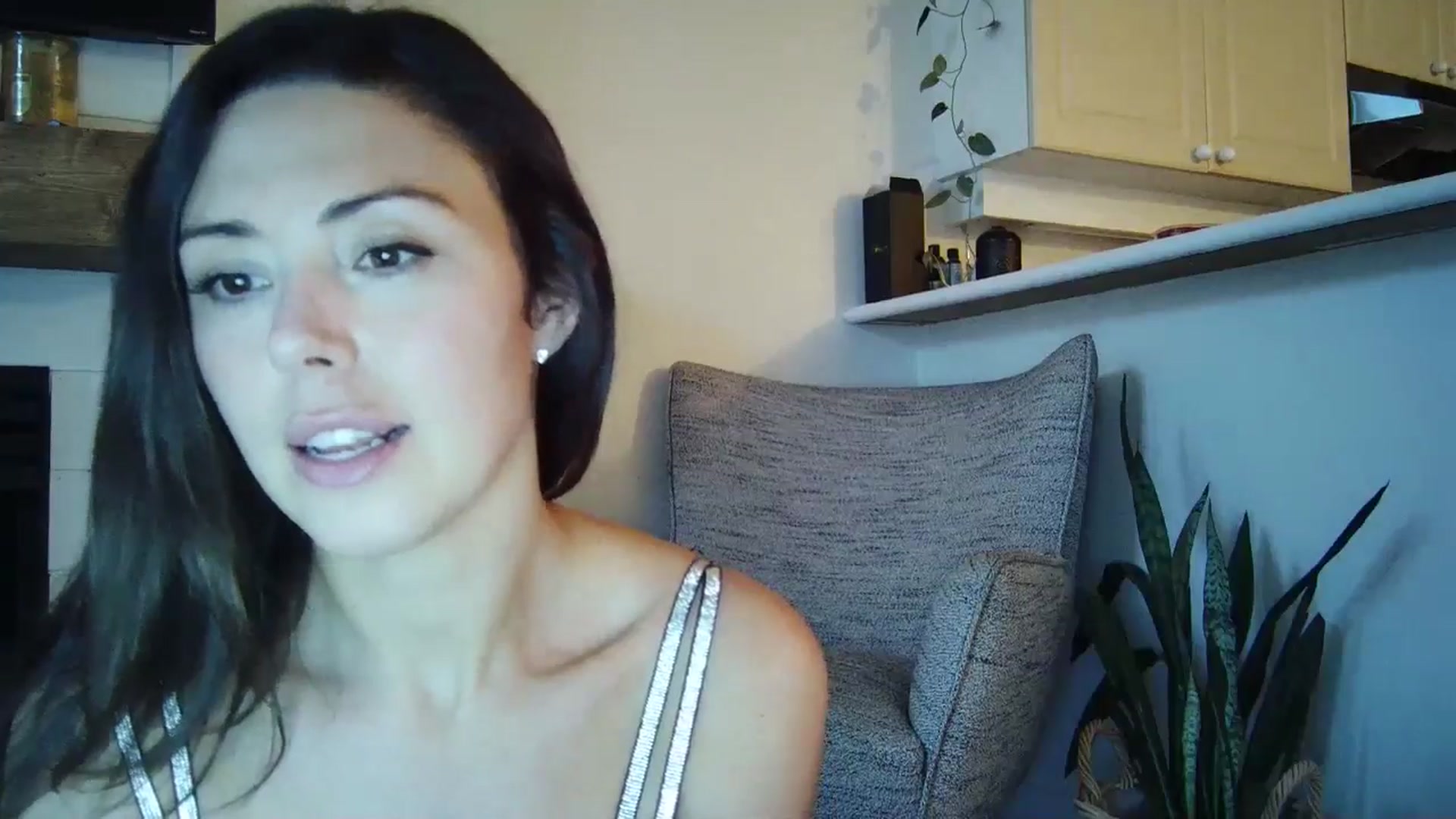 Gallery image thumbnail from Winxzyyy's myfreecams stream on, 01/02/2025, 23:40 image 12 of 20