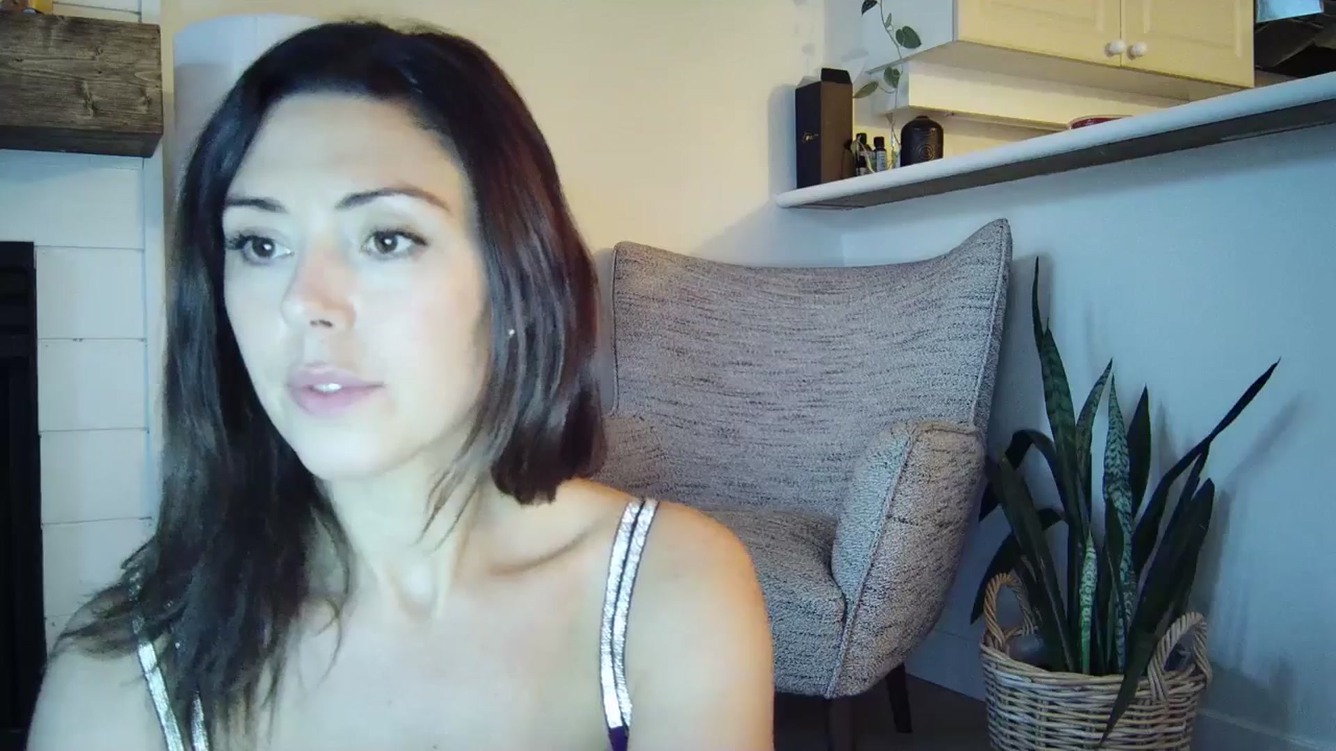 Gallery image thumbnail from Winxzyyy's myfreecams stream on, 01/02/2025, 23:40 image 19 of 20