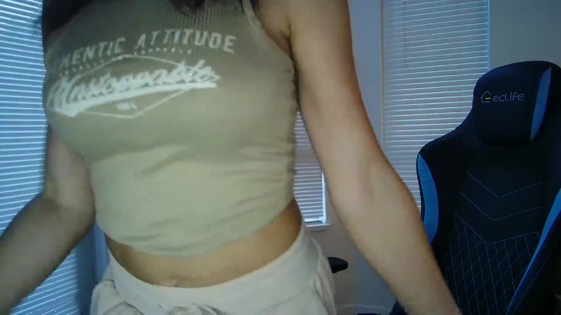 Gallery image thumbnail from Winxzyyy's myfreecams stream on, 01/06/2025, 01:02 image 7 of 20