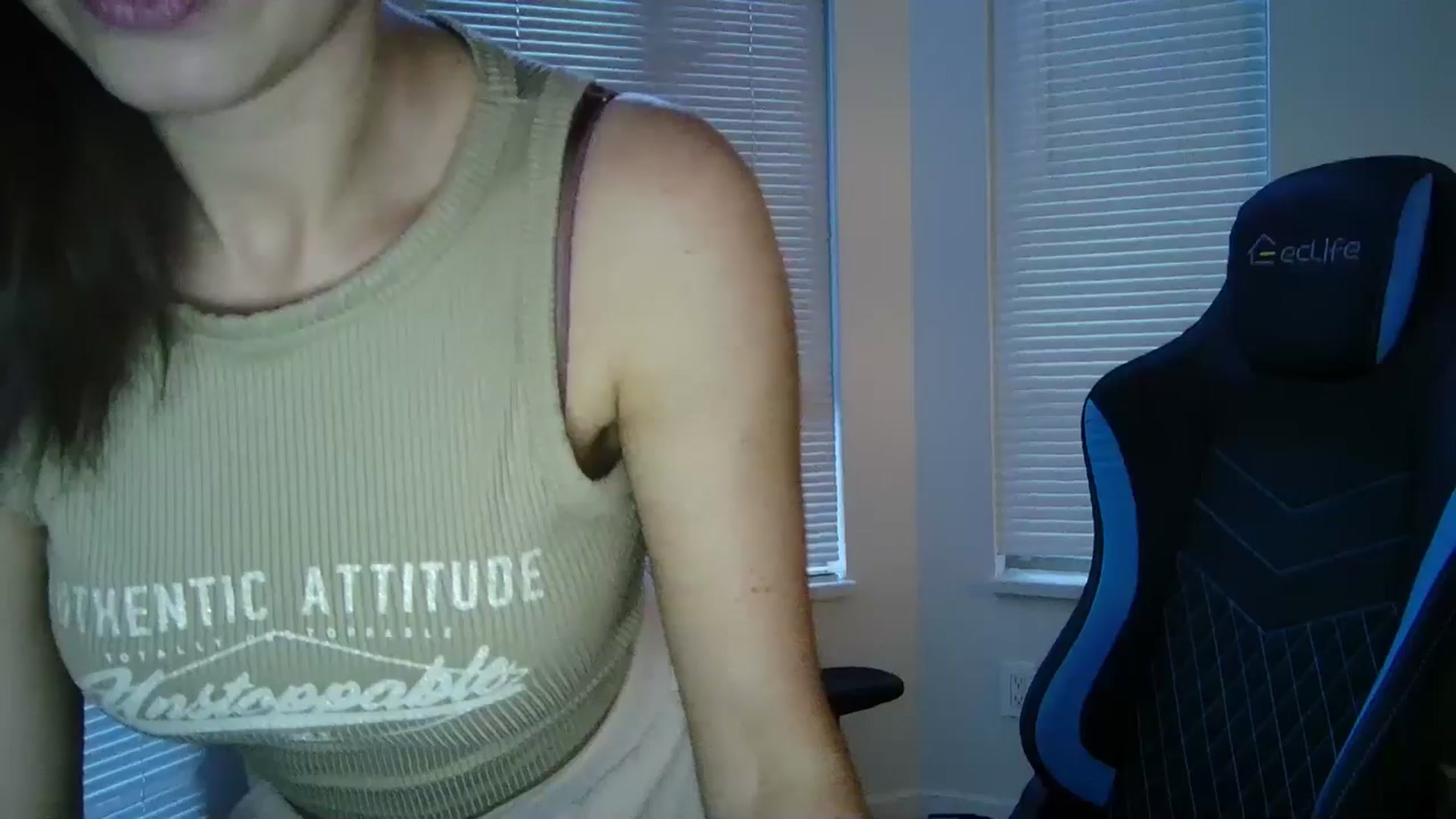 Gallery image thumbnail from Winxzyyy's myfreecams stream on, 01/06/2025, 01:02 image 8 of 20