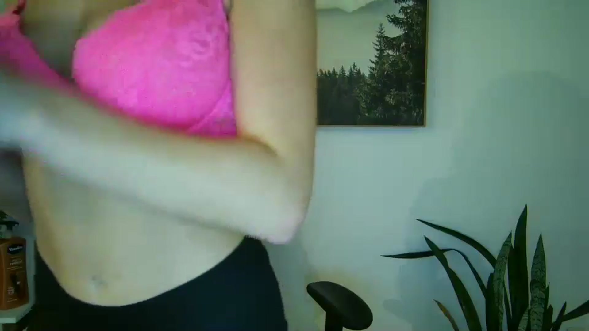 Gallery image thumbnail from Winxzyyy's myfreecams stream on, 03/13/2025, 02:56 image 5 of 20