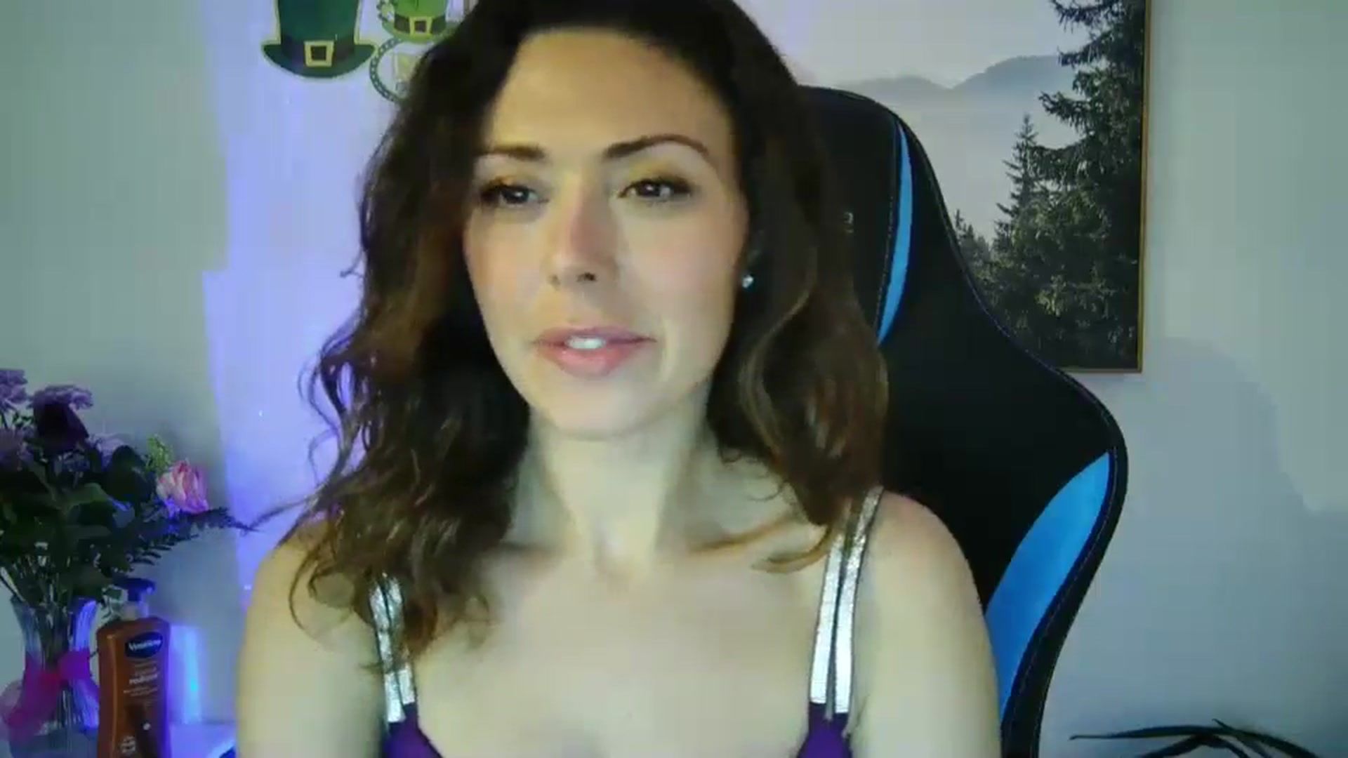 Gallery image thumbnail from Winxzyyy's myfreecams stream on, 03/14/2025, 08:37 image 15 of 20