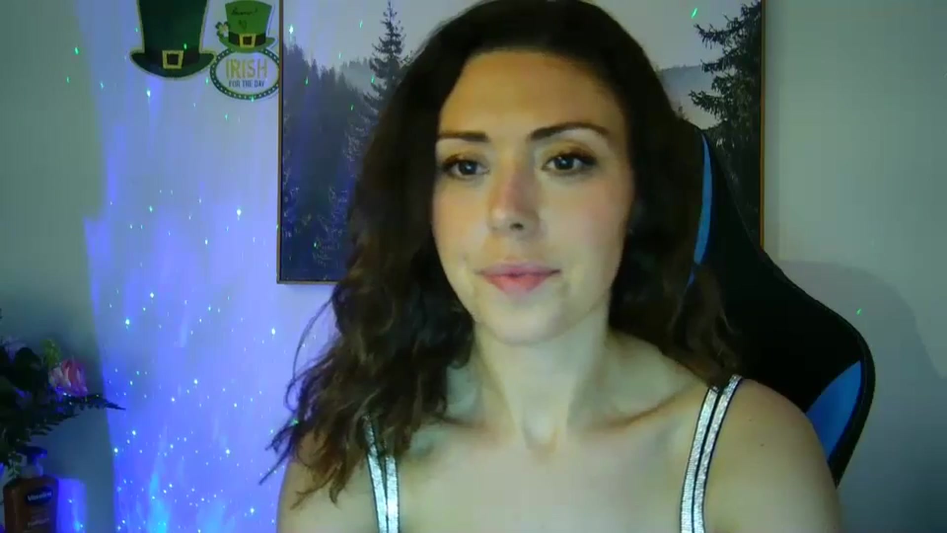 Gallery image thumbnail from Winxzyyy's myfreecams stream on, 03/14/2025, 08:37 image 9 of 20
