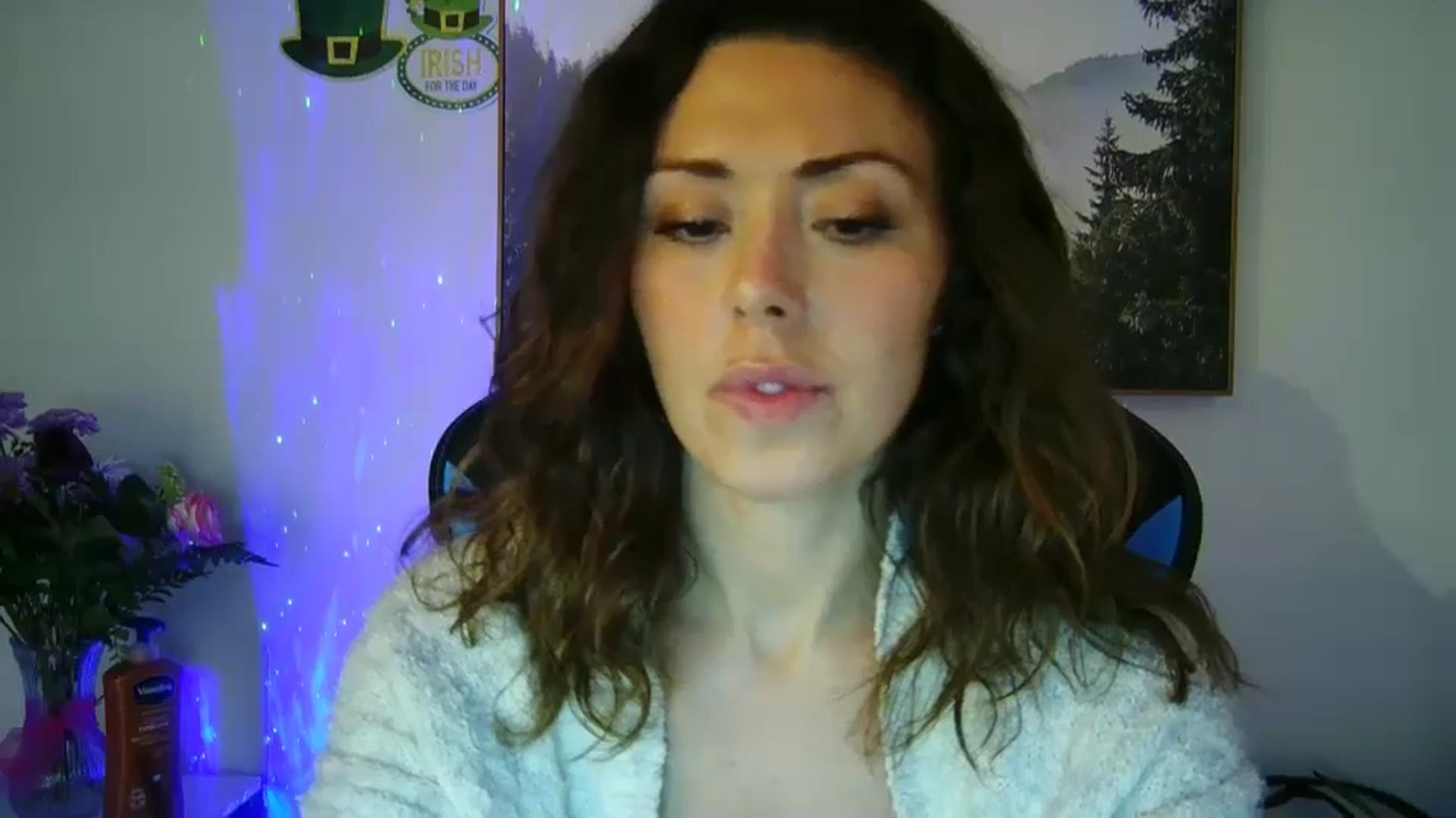 Gallery image thumbnail from Winxzyyy's myfreecams stream on, 03/14/2025, 08:37 image 16 of 20