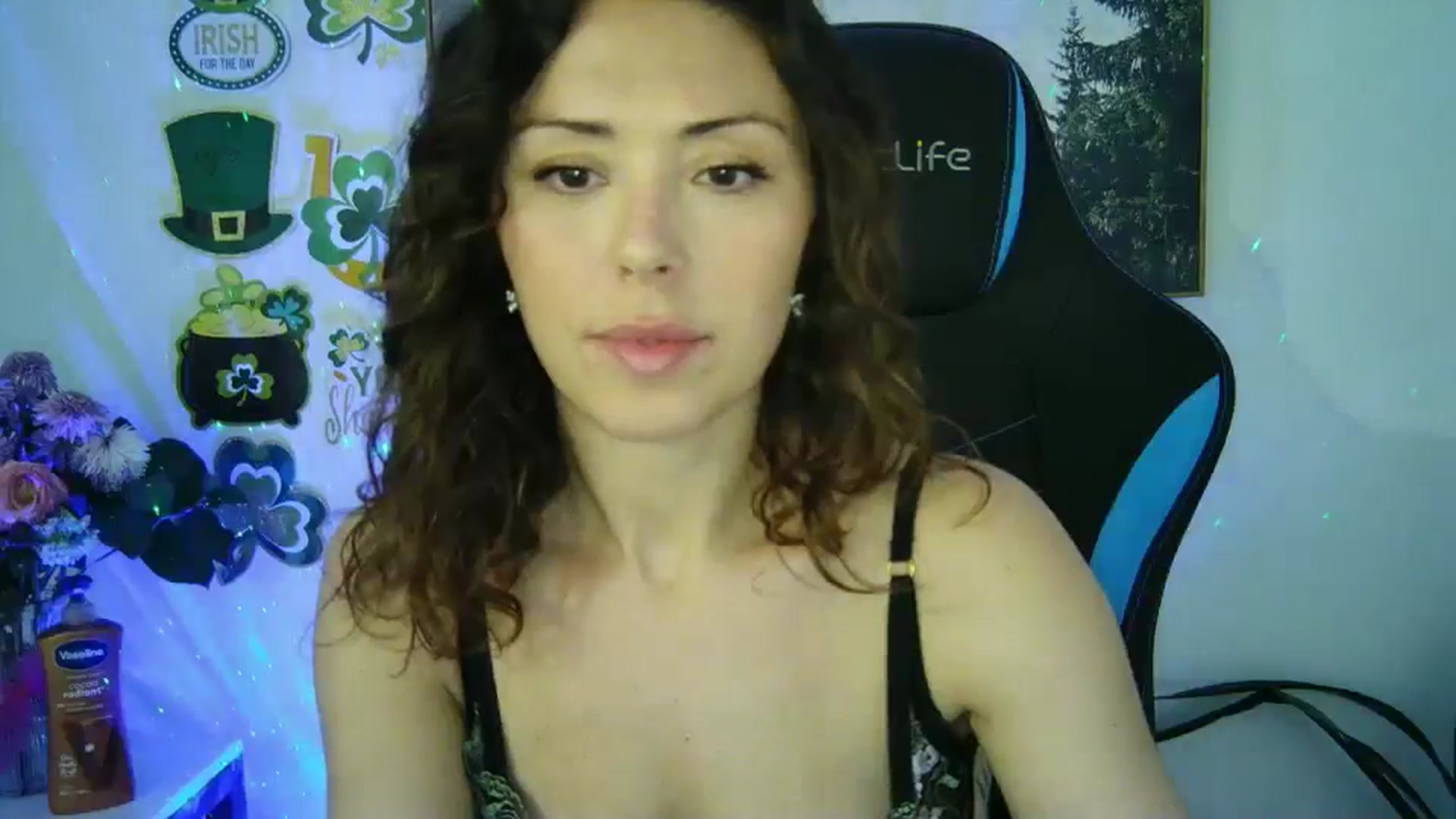 Gallery image thumbnail from Winxzyyy's myfreecams stream on, 03/15/2025, 06:55 image 19 of 20