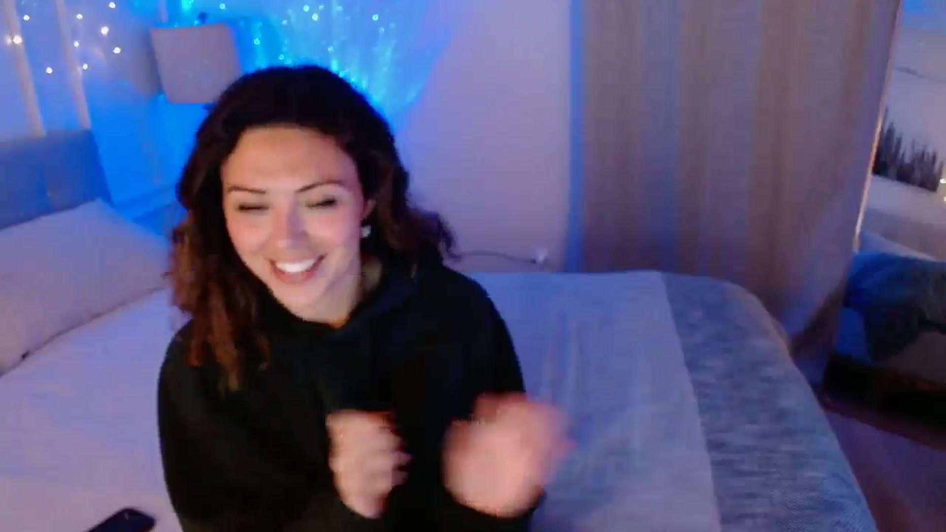 Gallery image thumbnail from Winxzyyy's myfreecams stream on, 05/13/2025, 07:16 image 7 of 20