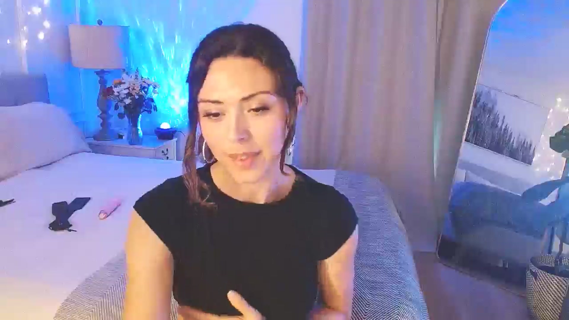 Gallery image thumbnail from Winxzyyy's myfreecams stream on, 05/20/2025, 24:43 image 14 of 20