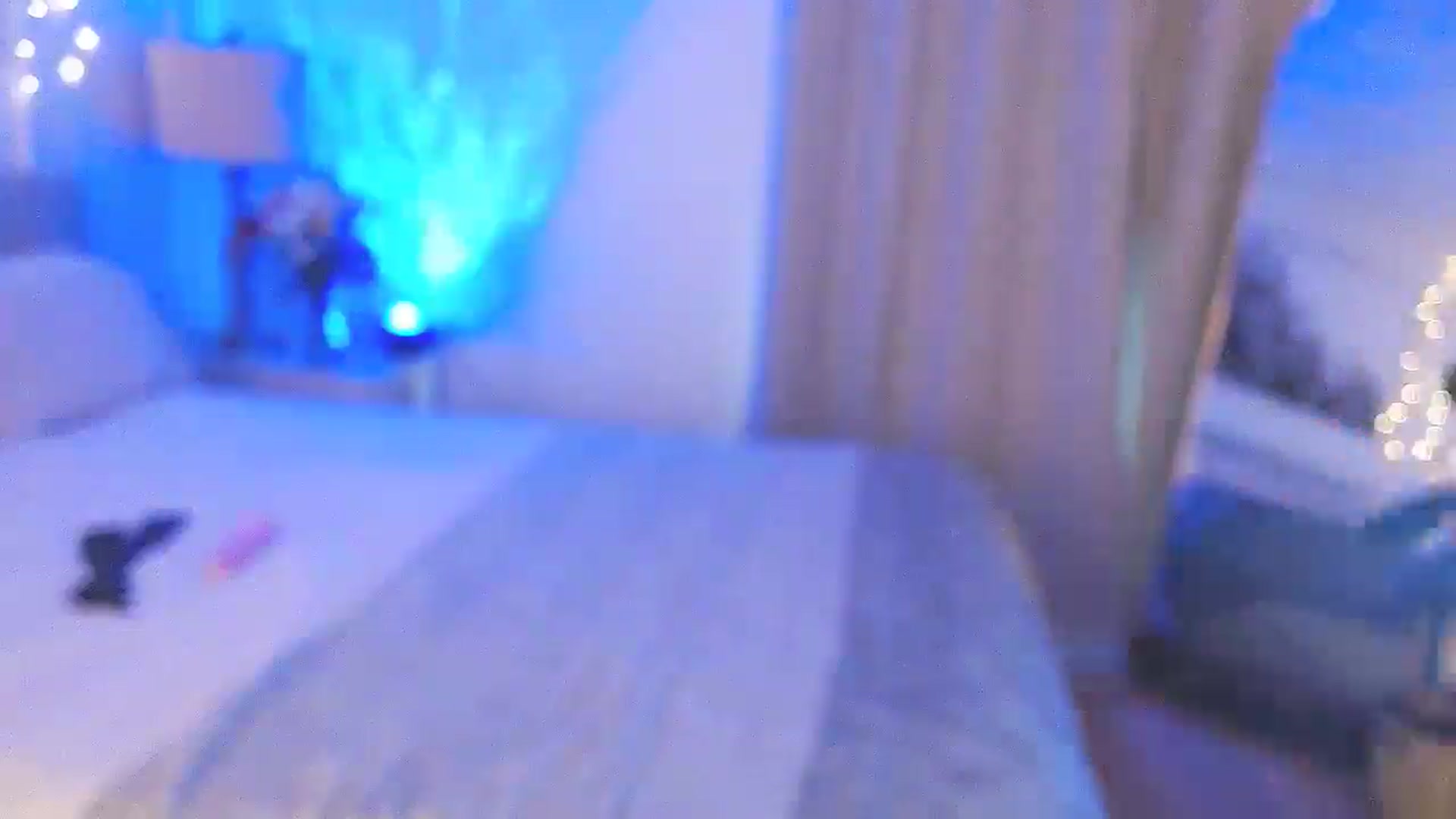 Gallery image thumbnail from Winxzyyy's myfreecams stream on, 05/20/2025, 24:43 image 18 of 20