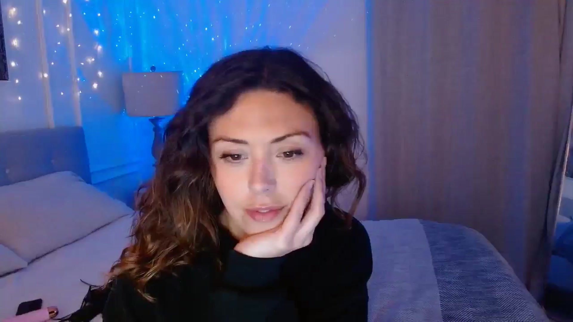 Gallery image thumbnail from Winxzyyy's myfreecams stream on, 05/21/2025, 05:31 image 19 of 20