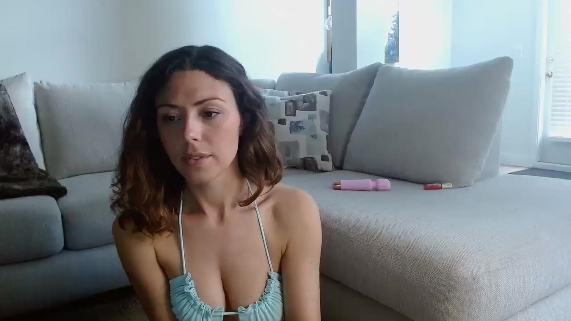Gallery image thumbnail from Winxzyyy's myfreecams stream on, 05/21/2025, 23:44 image 15 of 20