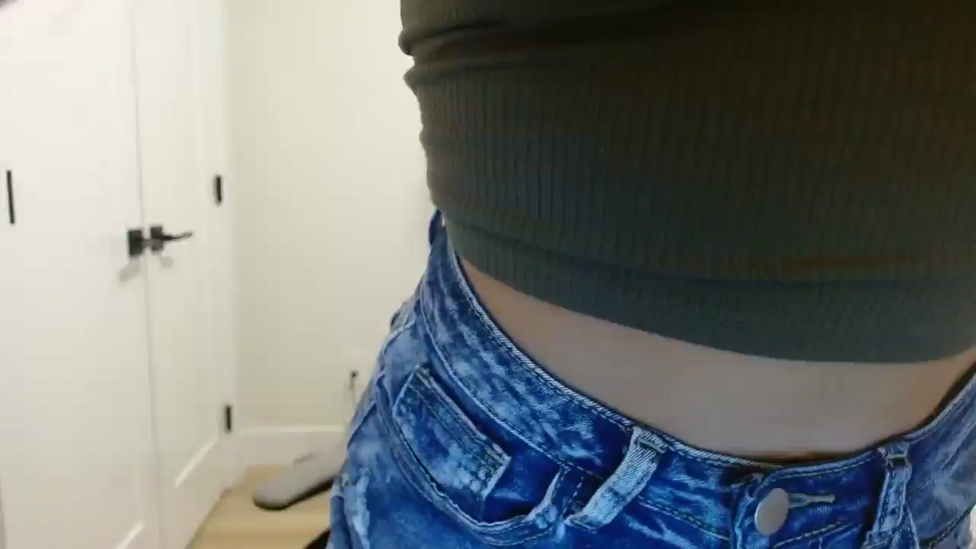 Gallery image thumbnail from Winxzyyy's myfreecams stream on, 08/15/2025, 24:44 image 19 of 20