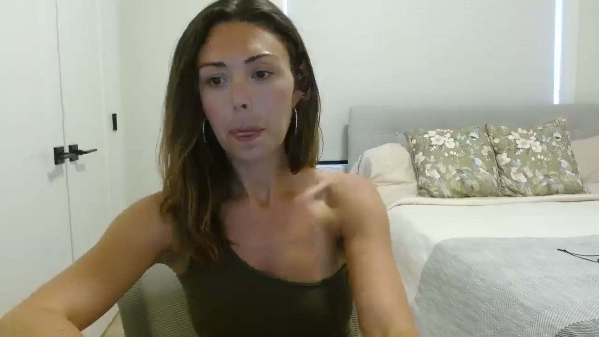Gallery image thumbnail from Winxzyyy's myfreecams stream on, 08/15/2025, 02:19 image 5 of 20
