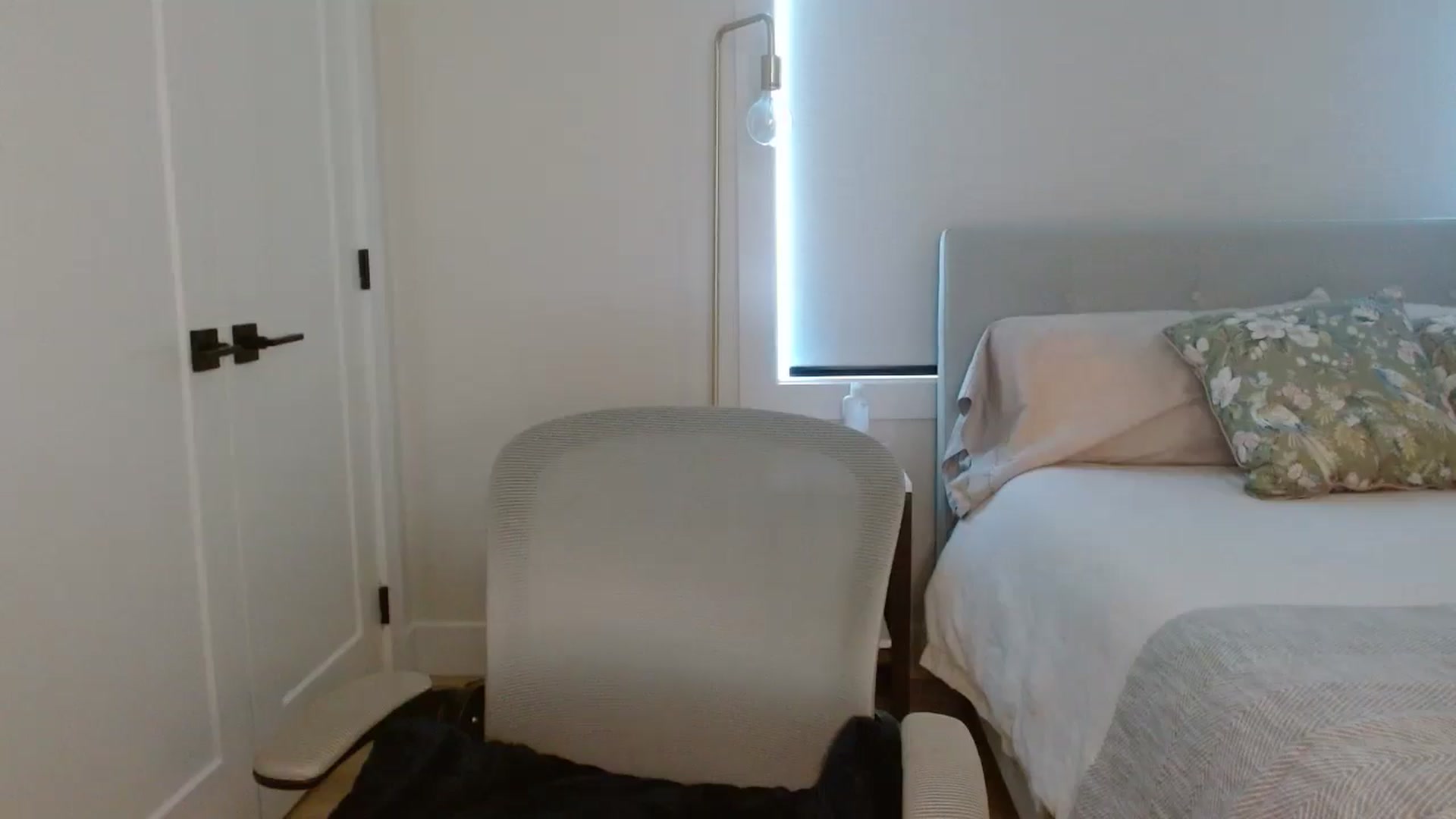 Gallery image thumbnail from Winxzyyy's myfreecams stream on, 08/21/2025, 01:03 image 18 of 20
