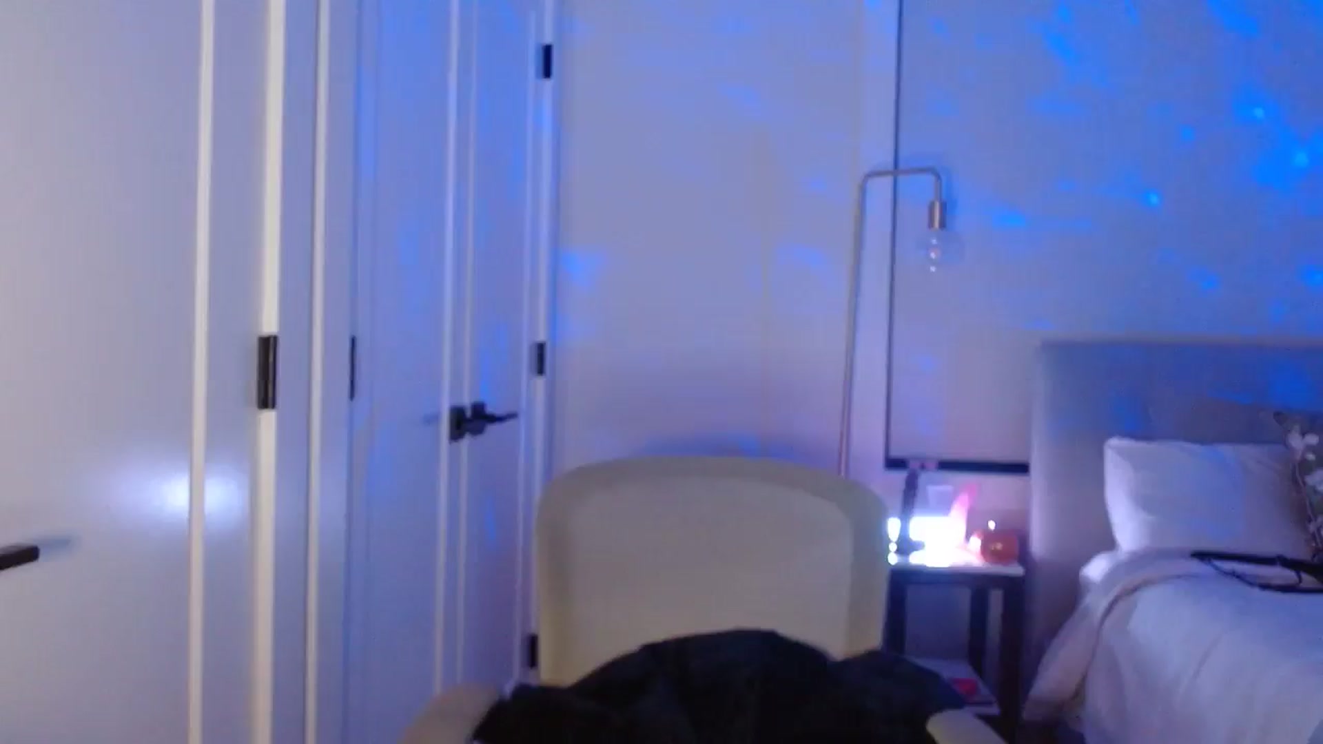 Gallery image thumbnail from Winxzyyy's myfreecams stream on, 09/30/2025, 07:45 image 14 of 20
