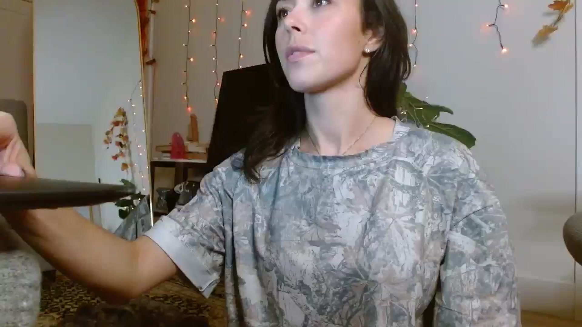 Gallery image thumbnail from Winxzyyy's myfreecams stream on, 11/08/2025, 02:29 image 17 of 20