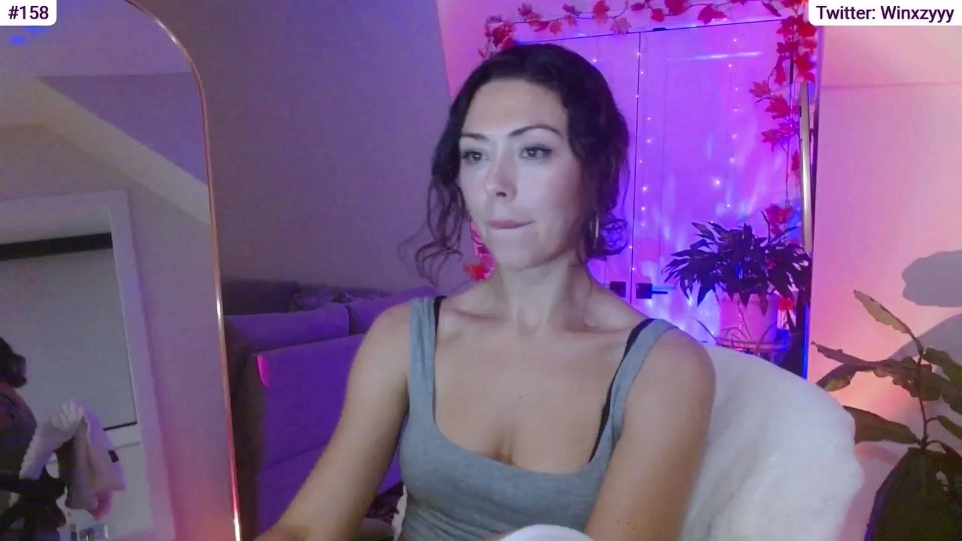 Gallery image thumbnail from Winxzyyy's myfreecams stream on, 11/28/2025, 03:52 image 1 of 20