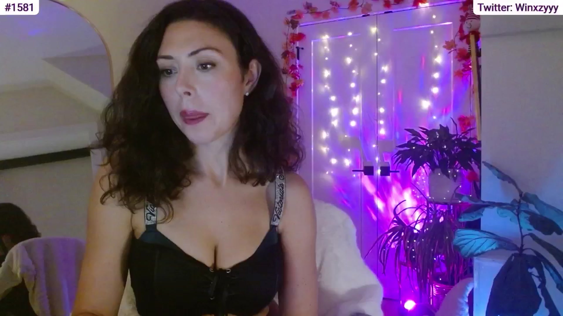 Gallery image thumbnail from Winxzyyy's myfreecams stream on, 12/03/2025, 07:06 image 20 of 20