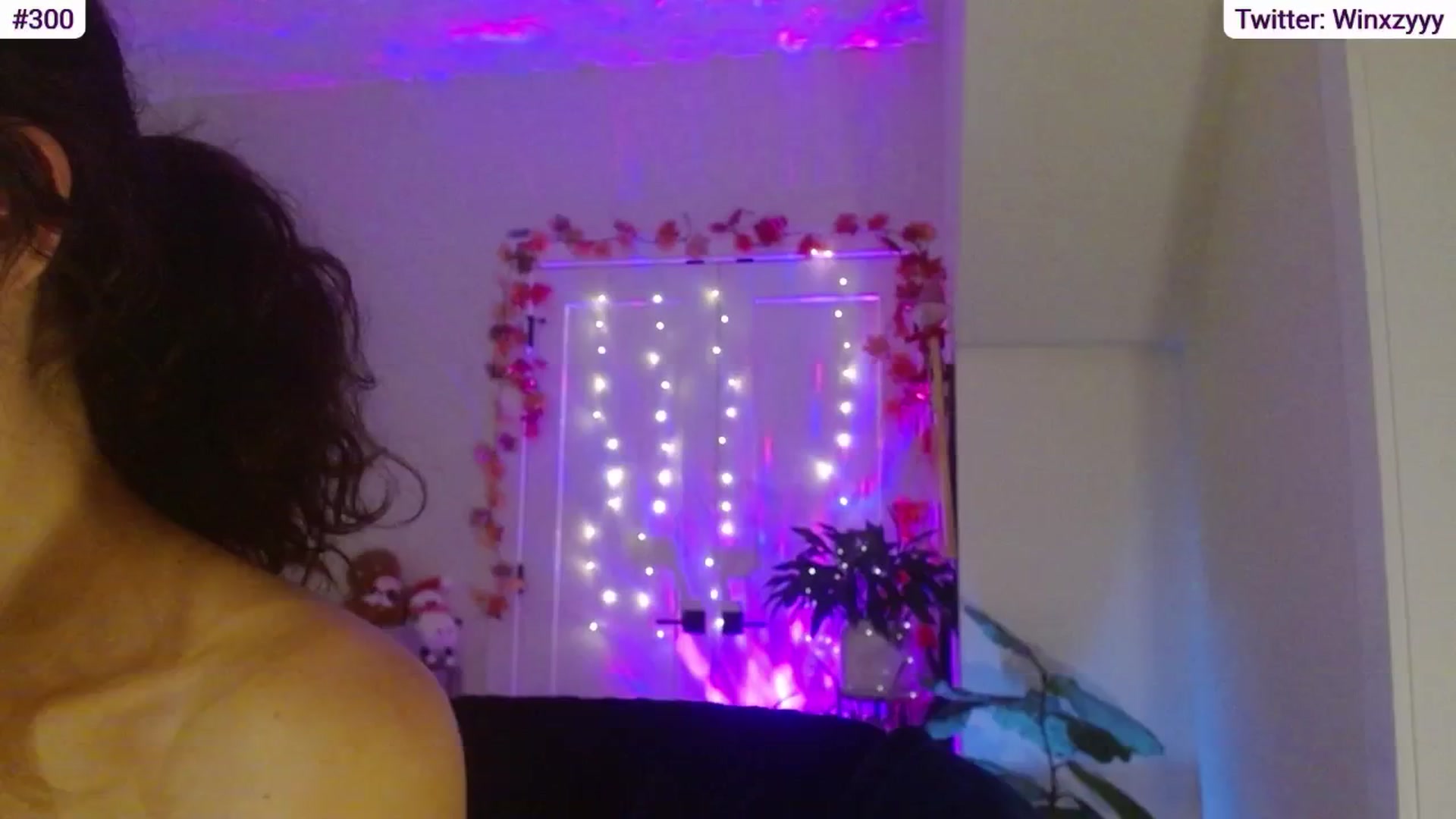 Gallery image thumbnail from Winxzyyy's myfreecams stream on, 12/03/2025, 10:58 image 15 of 20