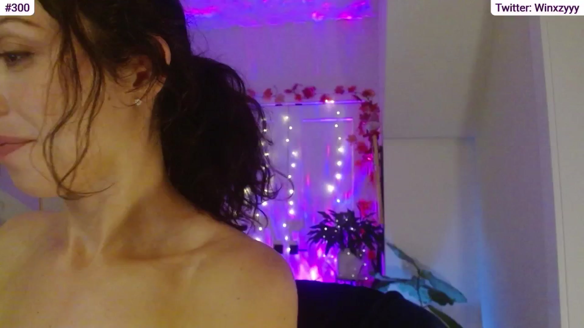 Gallery image thumbnail from Winxzyyy's myfreecams stream on, 12/03/2025, 10:58 image 14 of 20