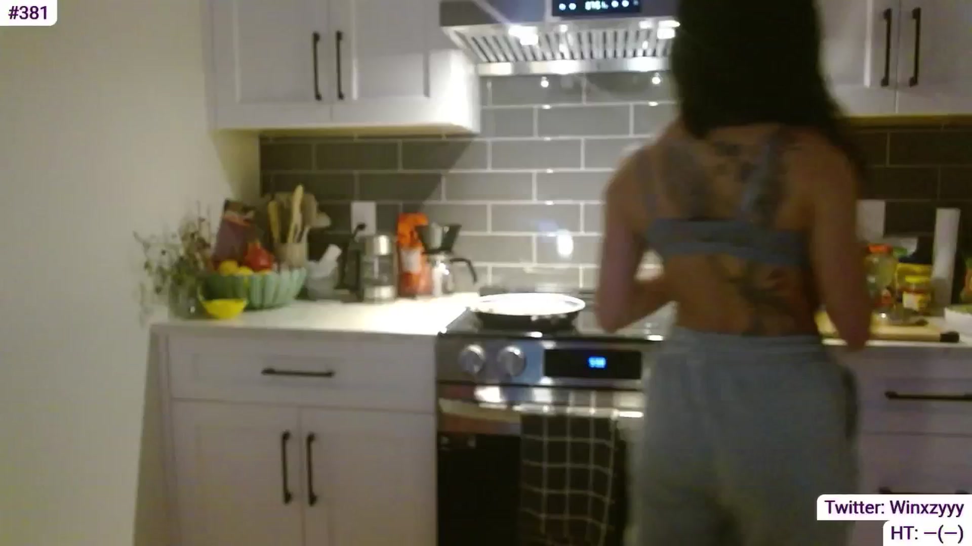 Gallery image thumbnail from Winxzyyy's myfreecams stream on, 01/17/2026, 04:32 image 2 of 20