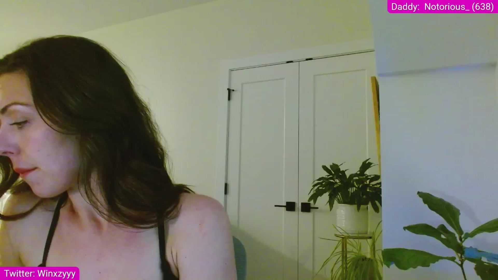 Gallery image thumbnail from Winxzyyy's myfreecams stream on, 04/15/2026, 01:16 image 19 of 20