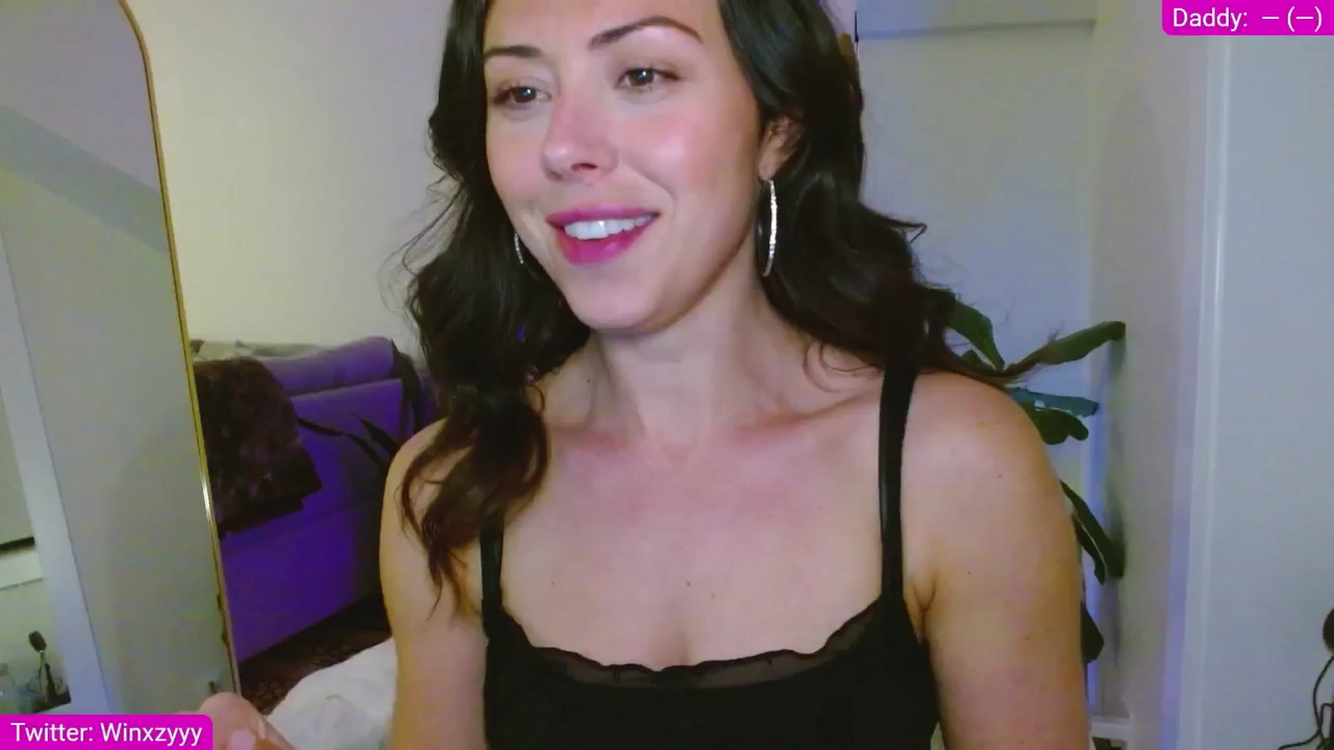 Gallery image thumbnail from Winxzyyy's myfreecams stream on, 04/18/2026, 05:31 image 12 of 20