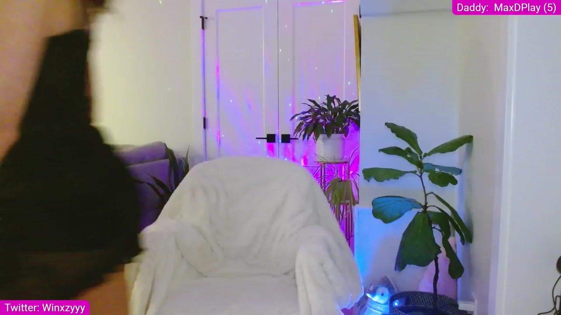 Gallery image thumbnail from Winxzyyy's myfreecams stream on, 04/18/2026, 05:31 image 20 of 20