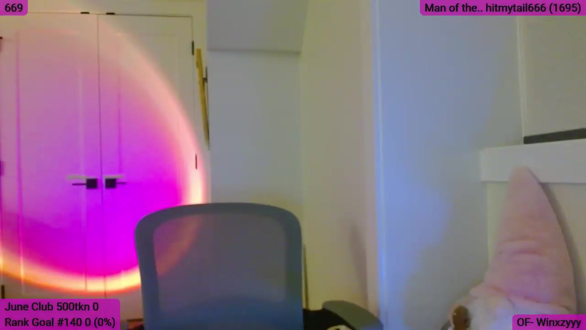 Gallery image thumbnail from Winxzyyy's myfreecams stream on, 06/20/2026, 08:53 image 17 of 20