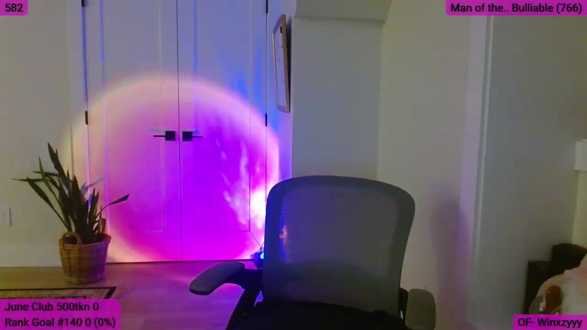 Gallery image thumbnail from Winxzyyy's myfreecams stream on, 06/26/2026, 09:18 image 18 of 20