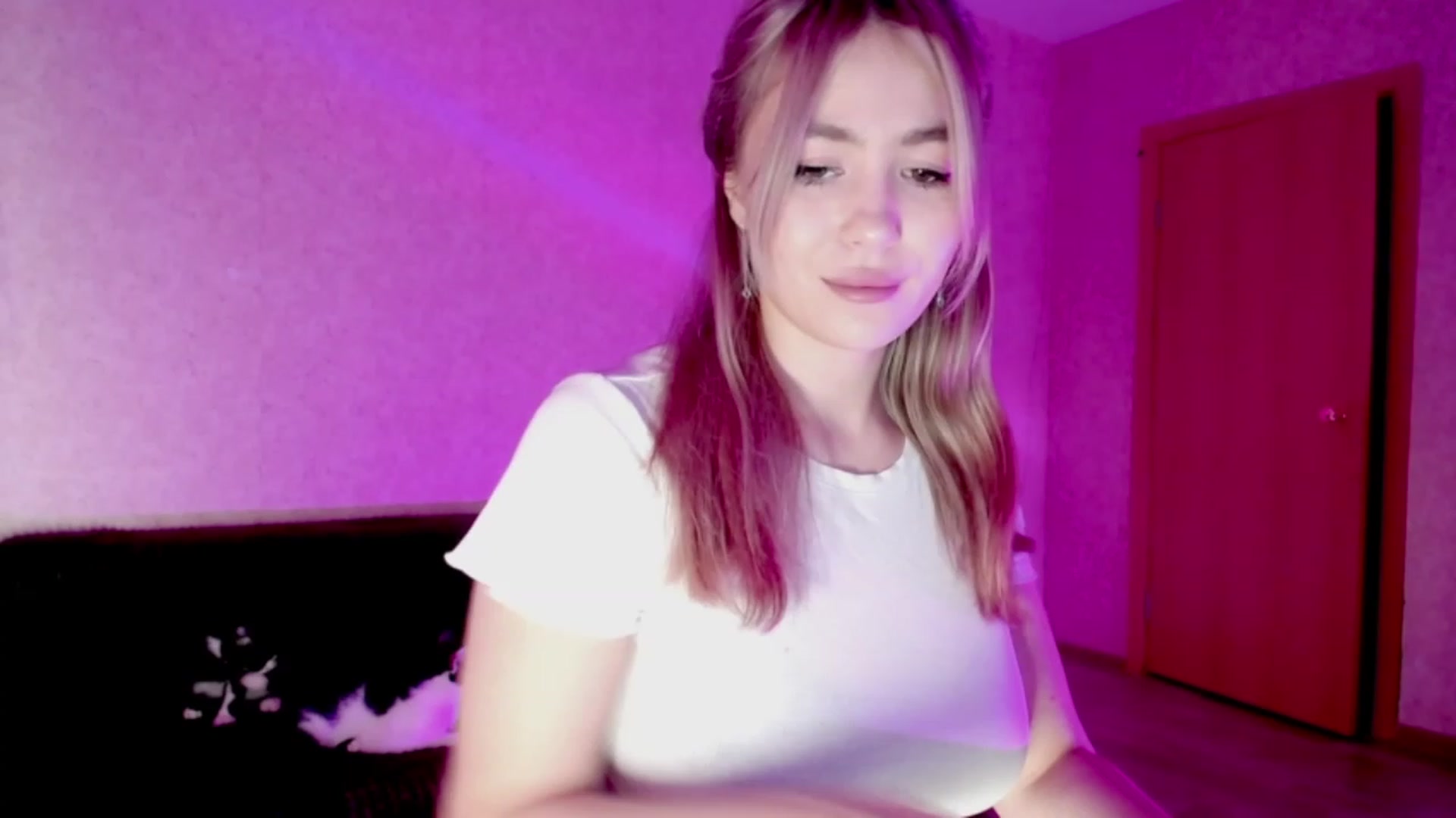 Gallery image thumbnail from WishJot's myfreecams stream on, 10/20/2023, 17:15 image 8 of 20