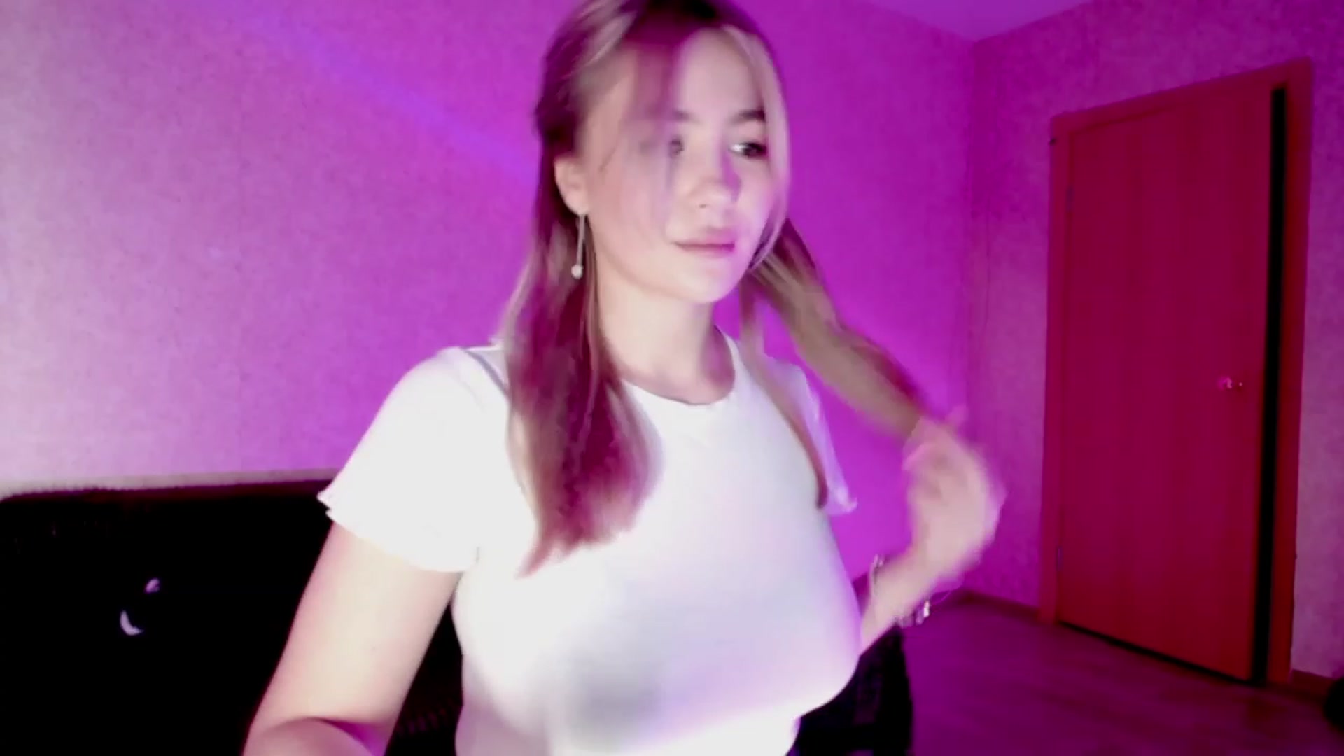 Gallery image thumbnail from WishJot's myfreecams stream on, 10/20/2023, 17:15 image 15 of 20