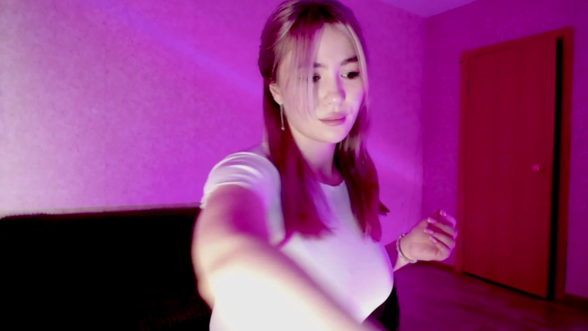Gallery image thumbnail from WishJot's myfreecams stream on, 10/20/2023, 17:15 image 2 of 20