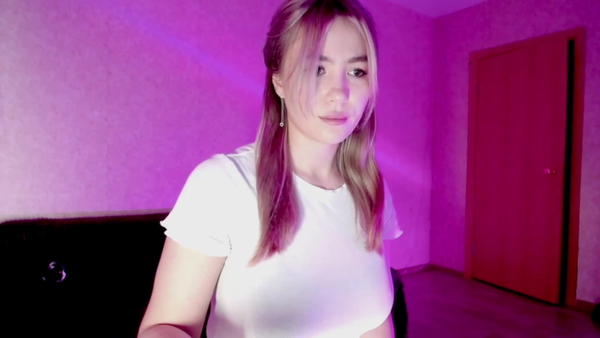 Gallery image thumbnail from WishJot's myfreecams stream on, 10/20/2023, 17:15 image 12 of 20
