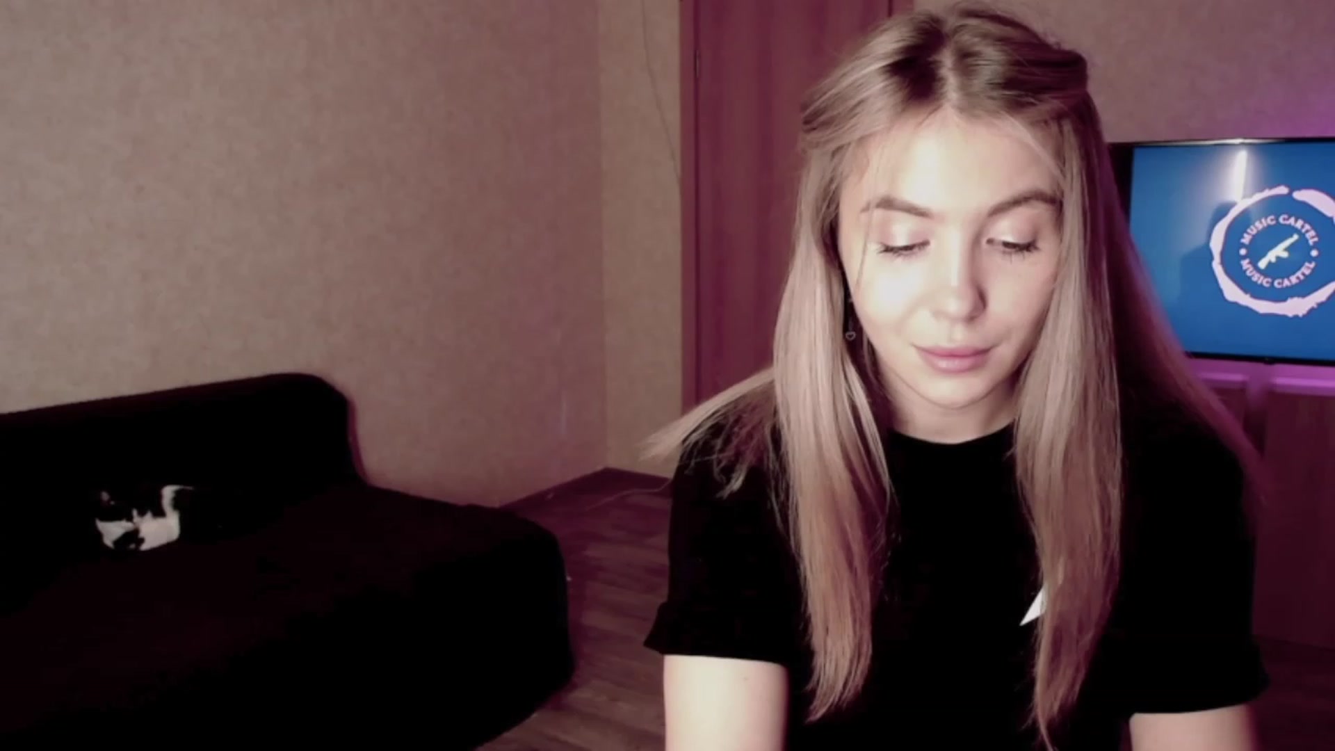 Gallery image thumbnail from WishJot's myfreecams stream on, 10/21/2023, 14:08 image 8 of 20