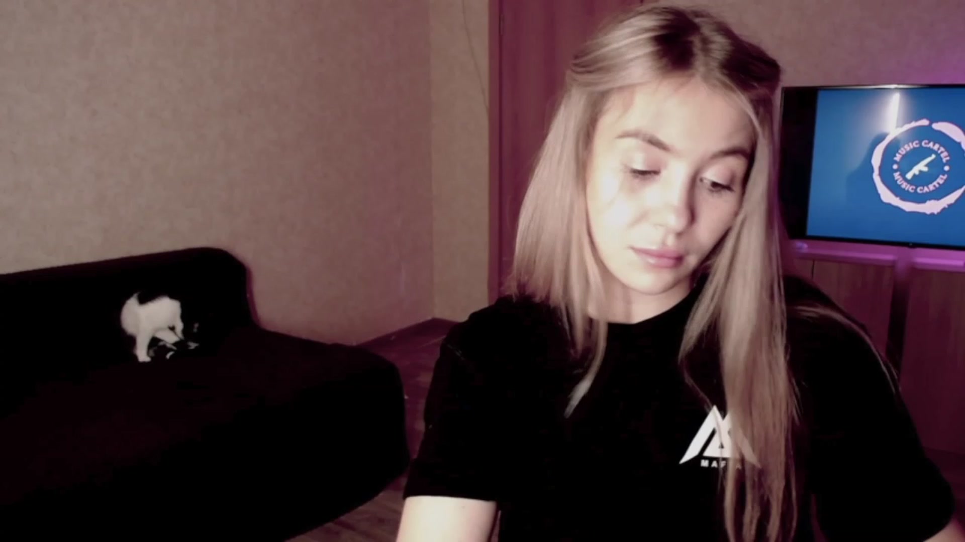 Gallery image thumbnail from WishJot's myfreecams stream on, 10/21/2023, 14:08 image 9 of 20