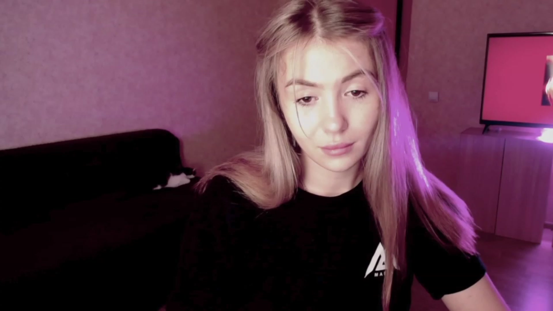 Gallery image thumbnail from WishJot's myfreecams stream on, 10/21/2023, 15:02 image 15 of 20