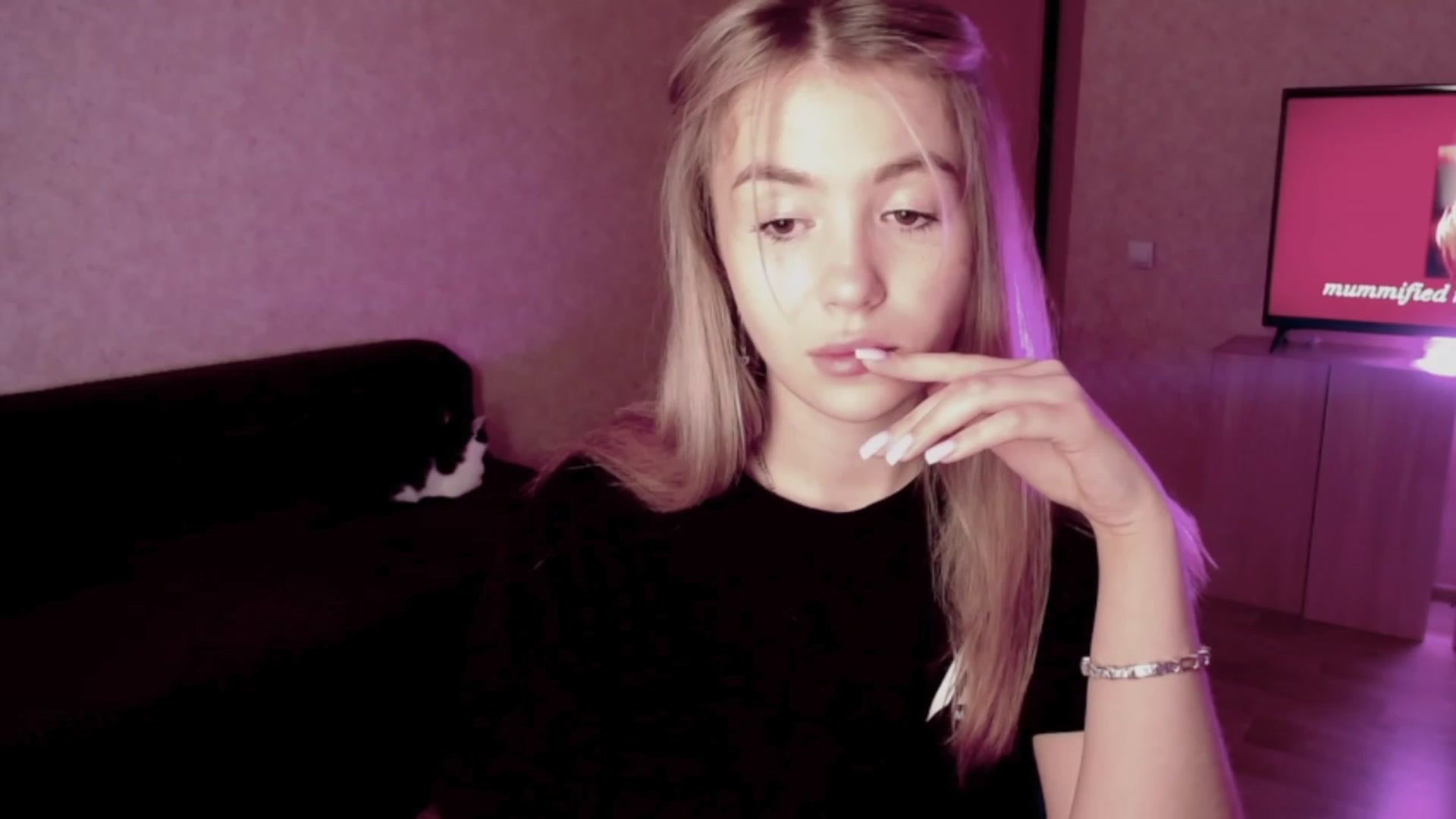 Gallery image thumbnail from WishJot's myfreecams stream on, 10/21/2023, 15:02 image 12 of 20