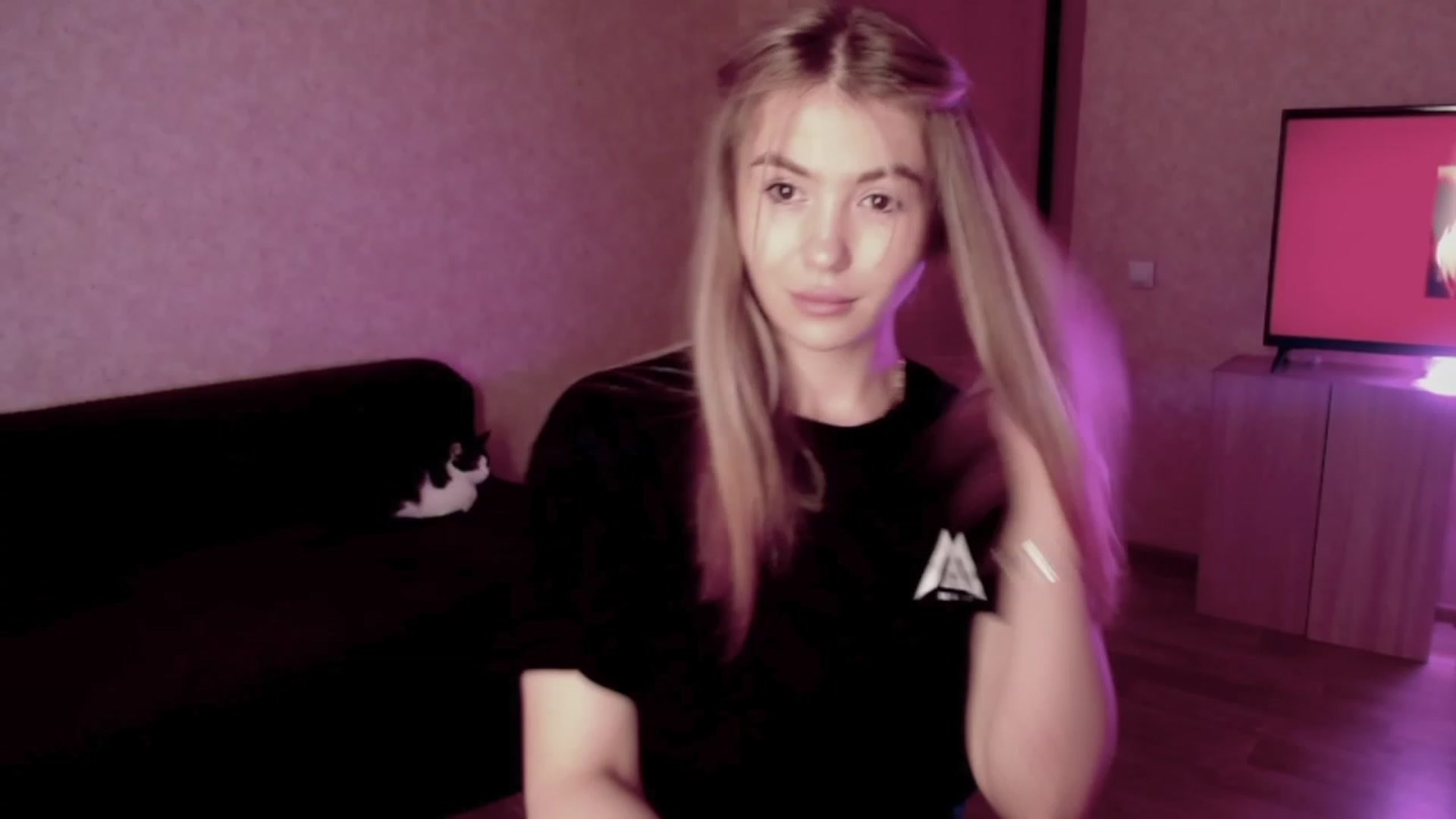 Gallery image thumbnail from WishJot's myfreecams stream on, 10/21/2023, 15:02 image 7 of 20