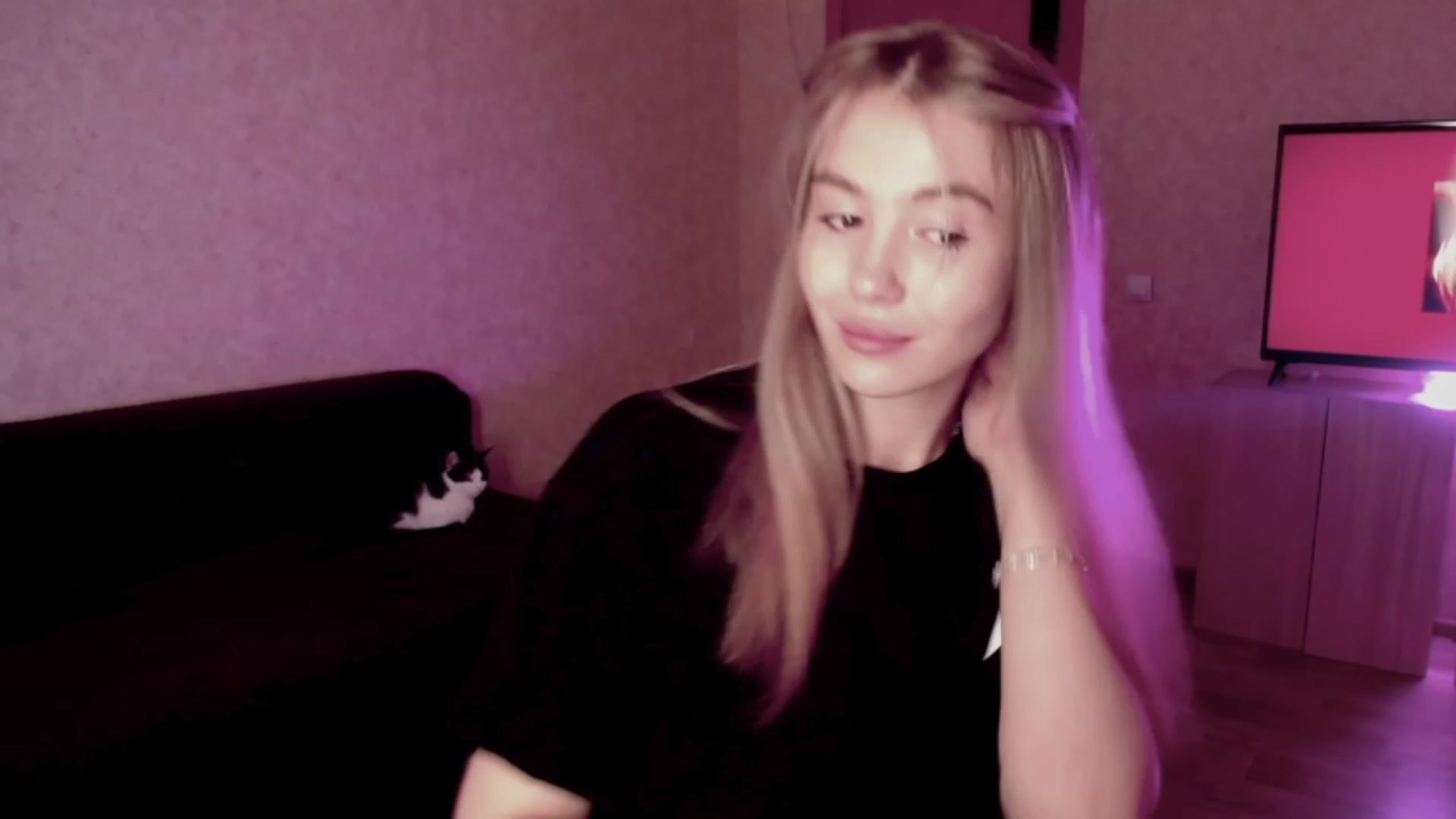 Gallery image thumbnail from WishJot's myfreecams stream on, 10/21/2023, 15:02 image 5 of 20