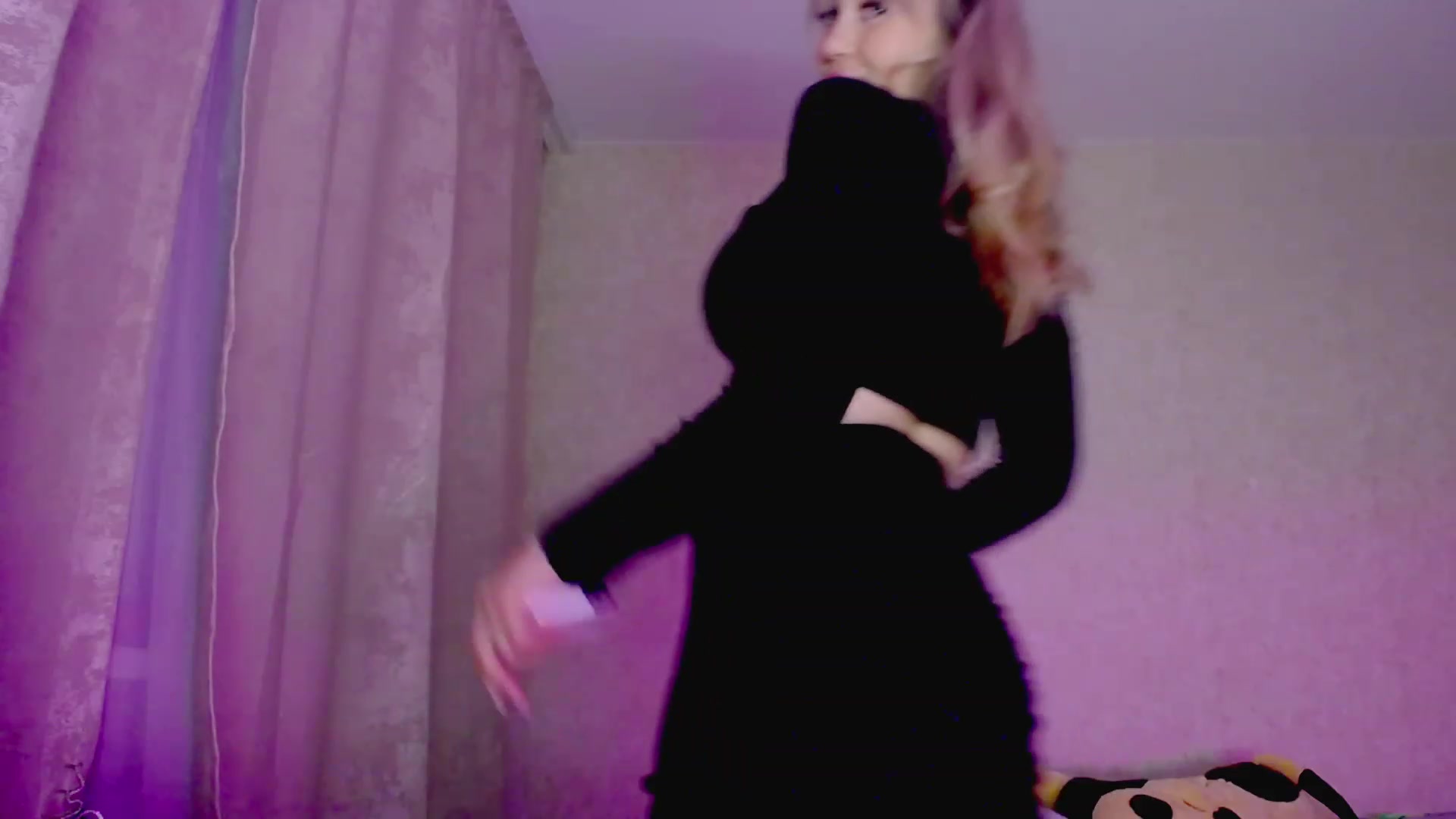 Gallery image thumbnail from WishJot's myfreecams stream on, 11/13/2023, 17:19 image 11 of 20